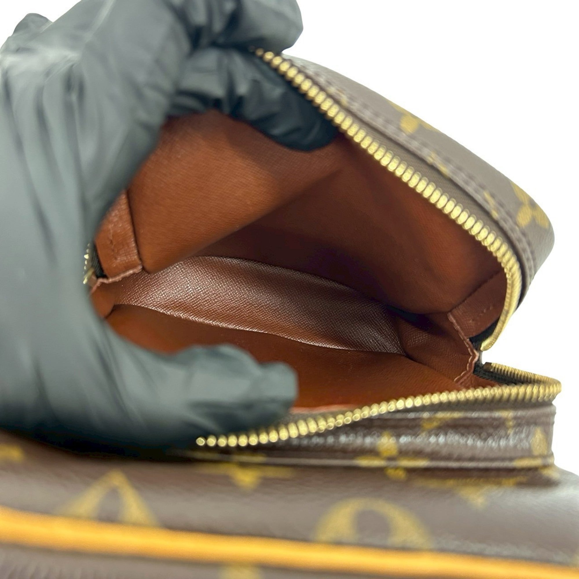 Louis Vuitton Brown Leather Pvc Pochette Shoulder Bag (Pre-Owned)