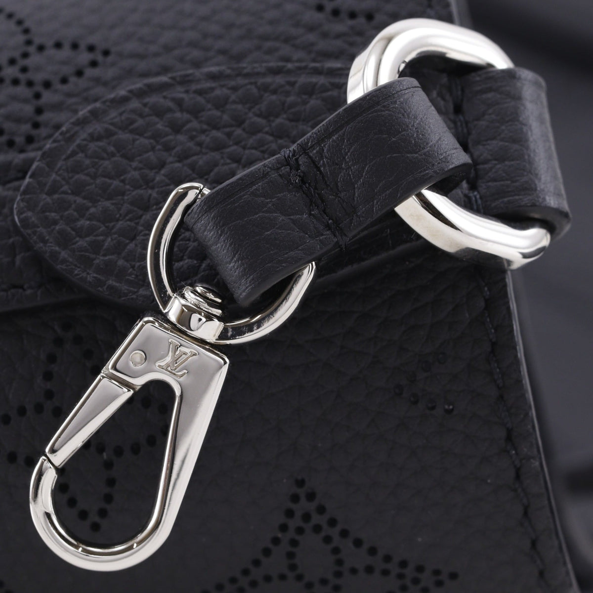 Louis Vuitton Black Noir Monogram Mahina Leather Tote Bag (Pre-Owned)