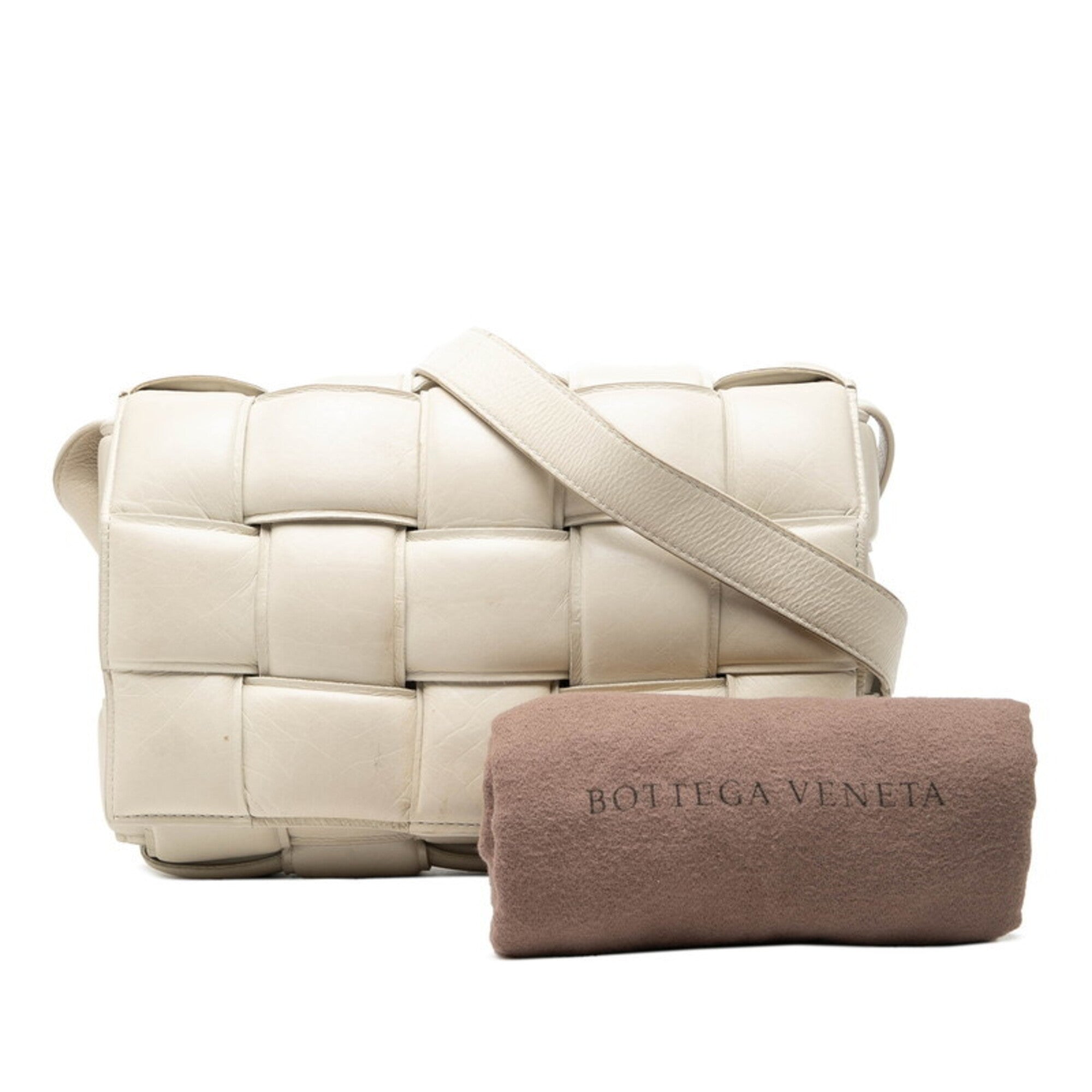 Bottega Veneta Ivory Leather Shoulder Bag (Pre-Owned)