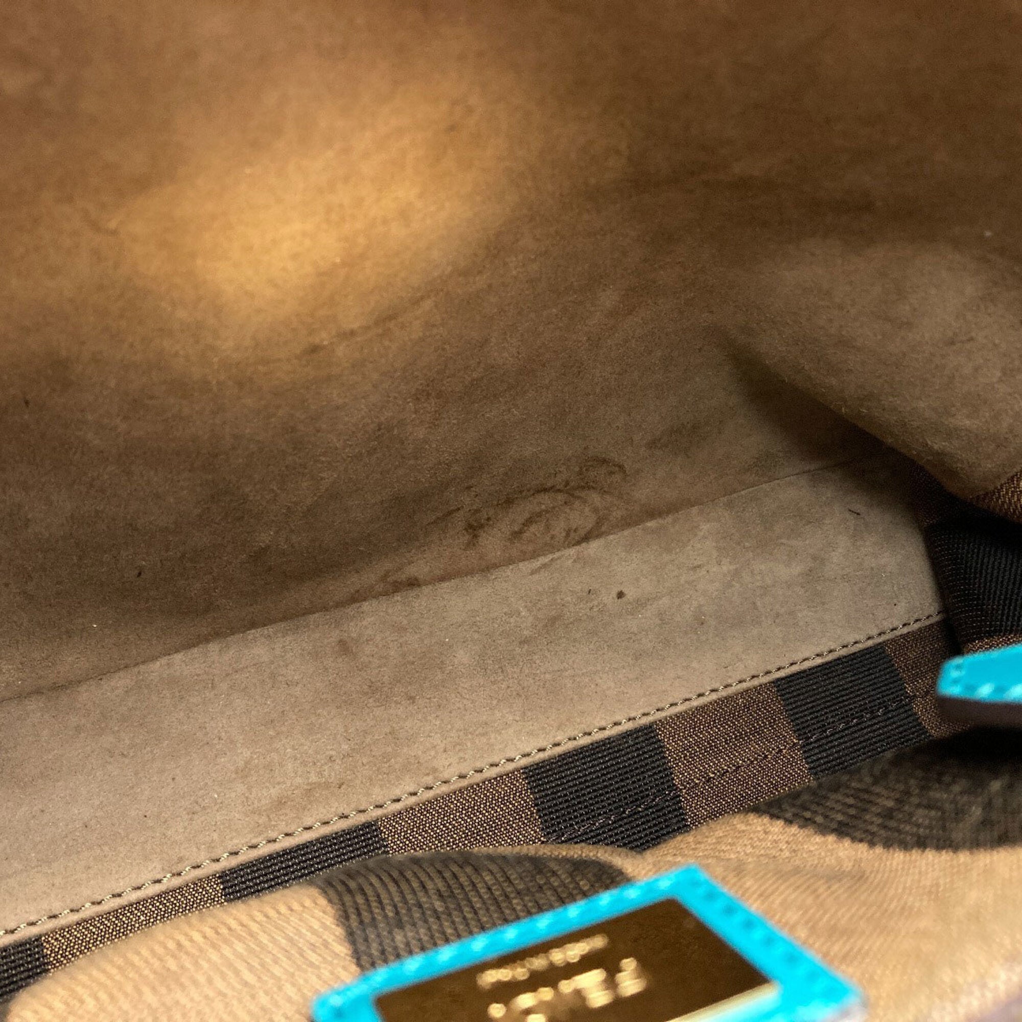 Fendi Turquoise Leather Handbag (Pre-Owned)