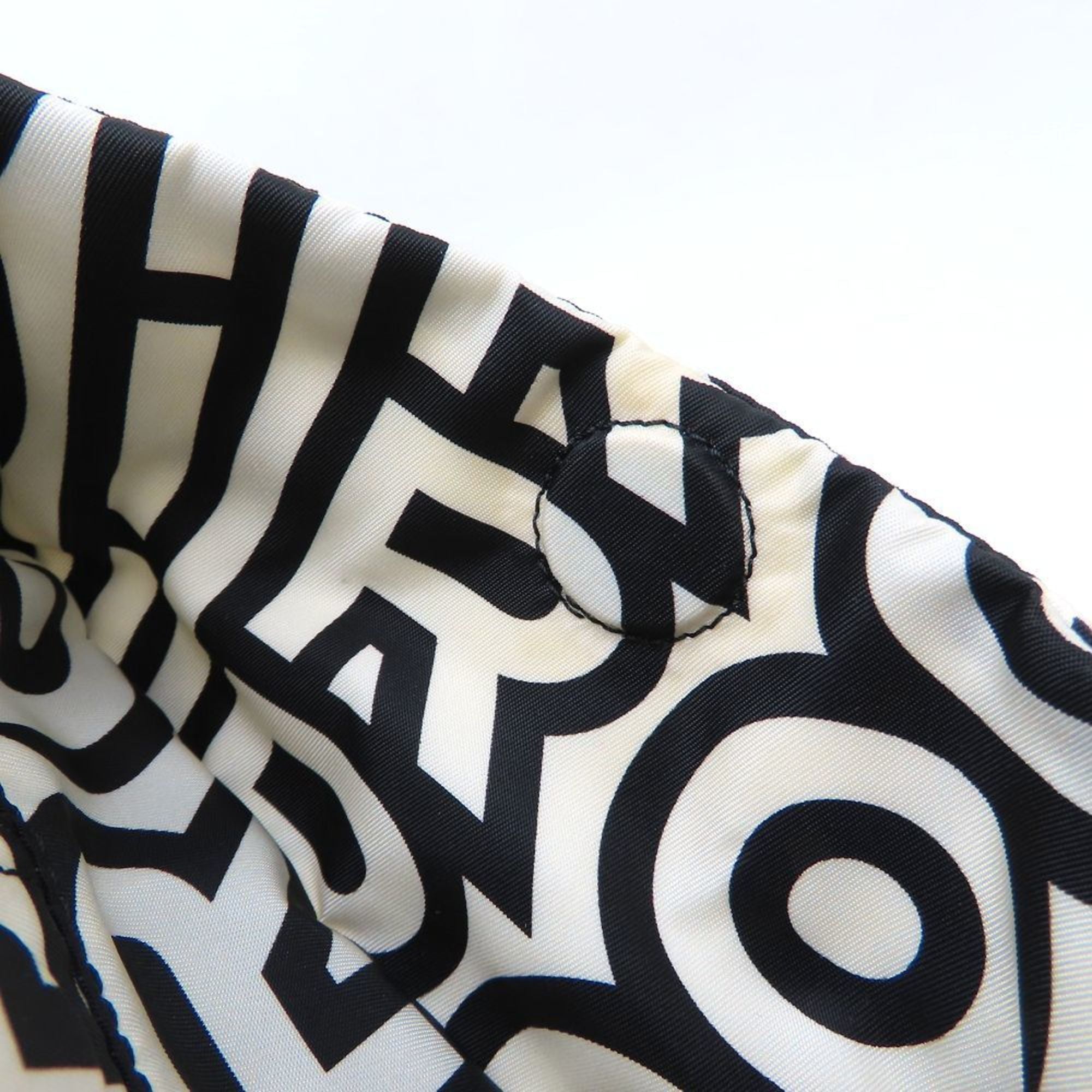 Fendi Black White Nylon Handbag (Pre-Owned)