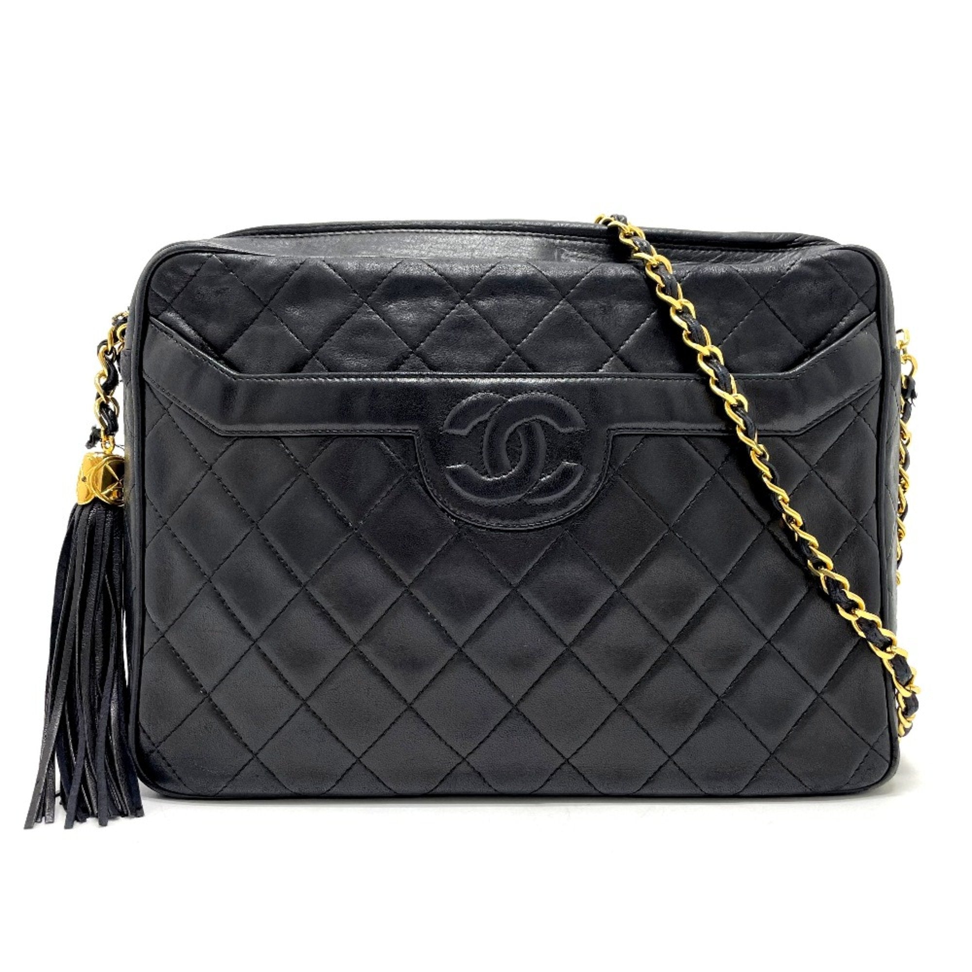 Chanel Black Leather Shoulder Bag (Pre-Owned)
