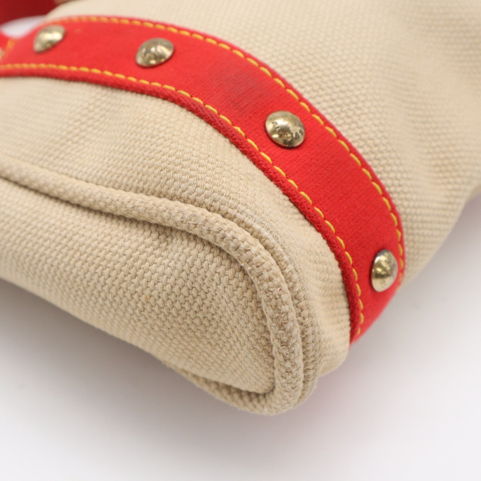 Louis Vuitton Beige Red Color Canvas Handbag (Pre-Owned)
