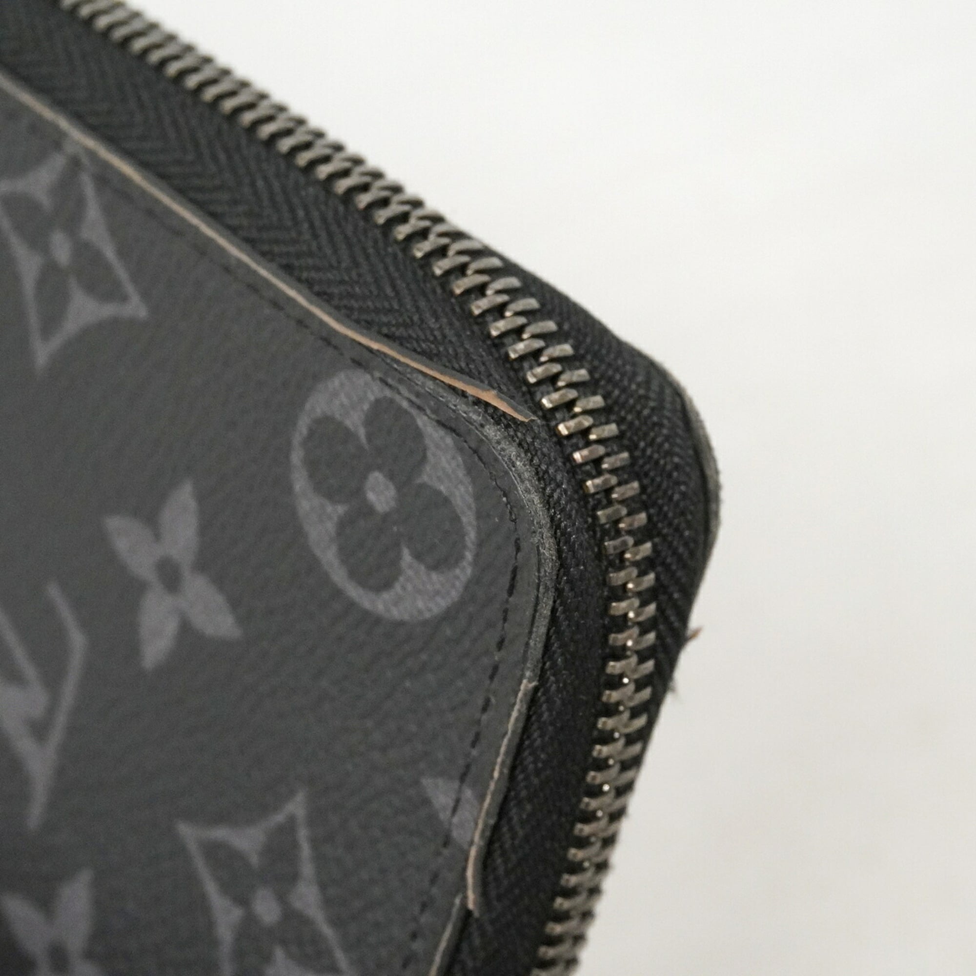 Louis Vuitton Black Long Wallet (Bi-Fold) (Pre-Owned)
