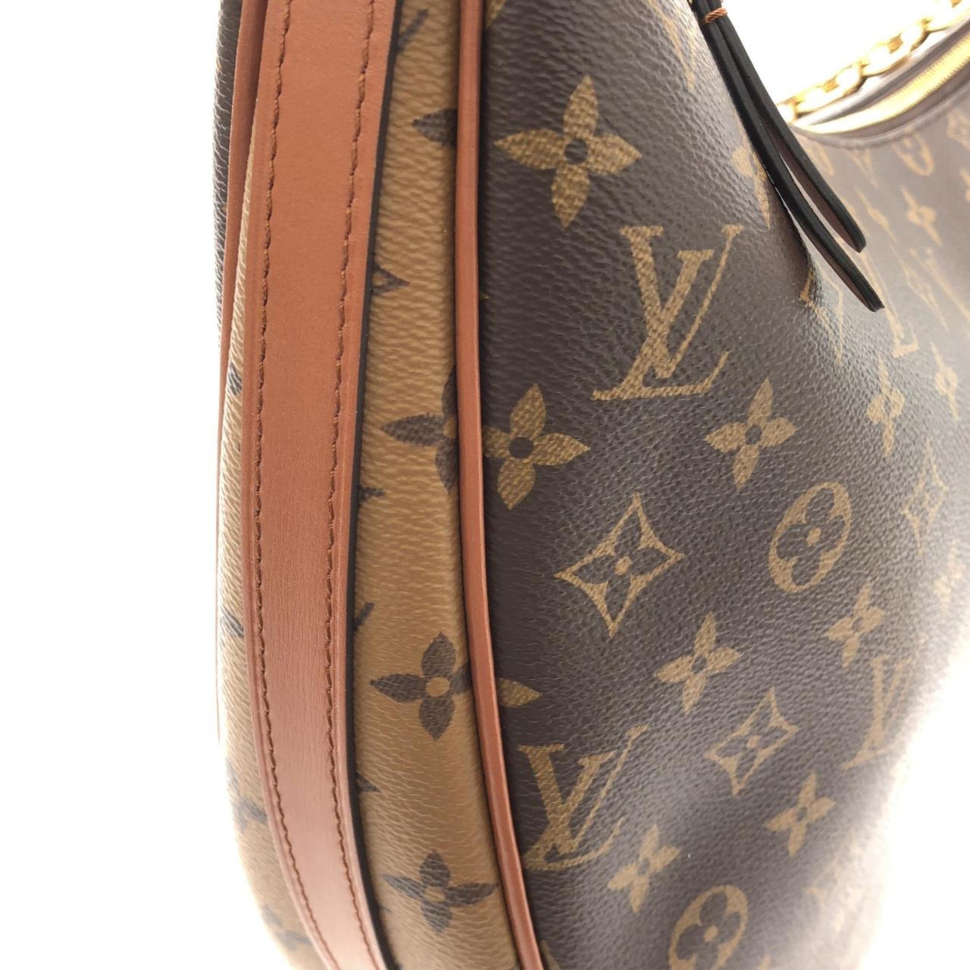 Louis Vuitton Marron Coated Canvas Pouch Shoulder Bag (Pre-Owned)