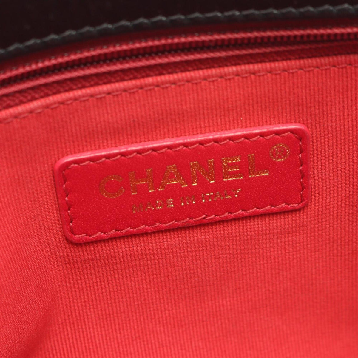 Chanel Black Leather Handbag Shoulder Bag (Pre-Owned)