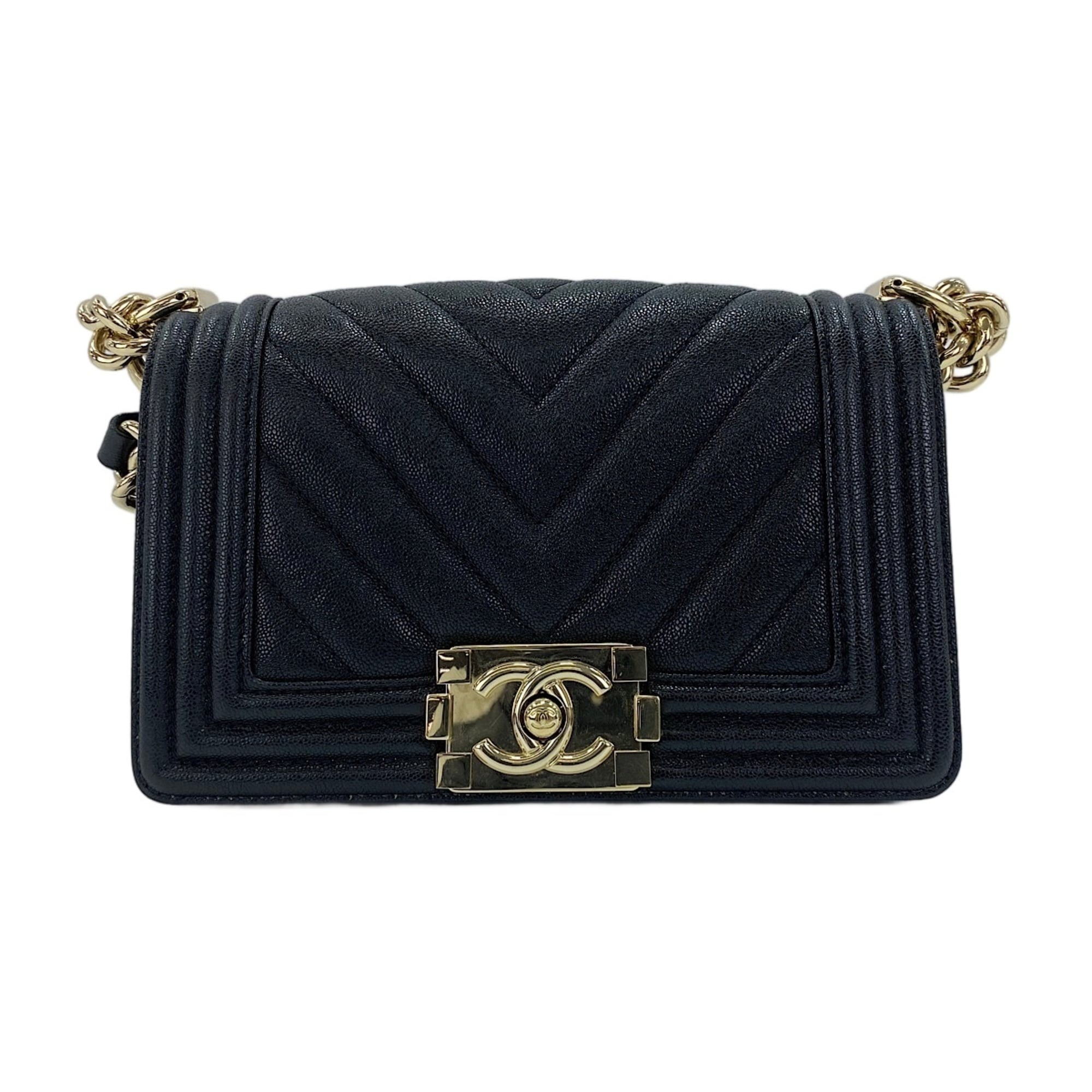 Chanel Boy Chanel Black Shoulder Bag (Pre-Owned)