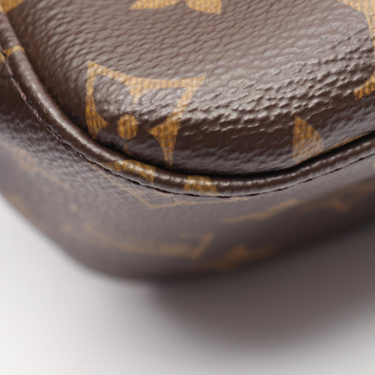 Louis Vuitton Brown Monogram Leather Handbag Shoulder Bag (Pre-Owned)