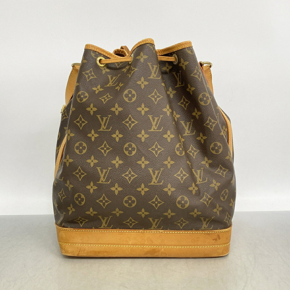 Louis Vuitton Brown Shoulder Bag (Pre-Owned)