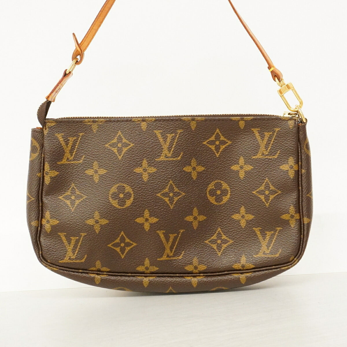 Louis Vuitton Brown Pouch (Pre-Owned)
