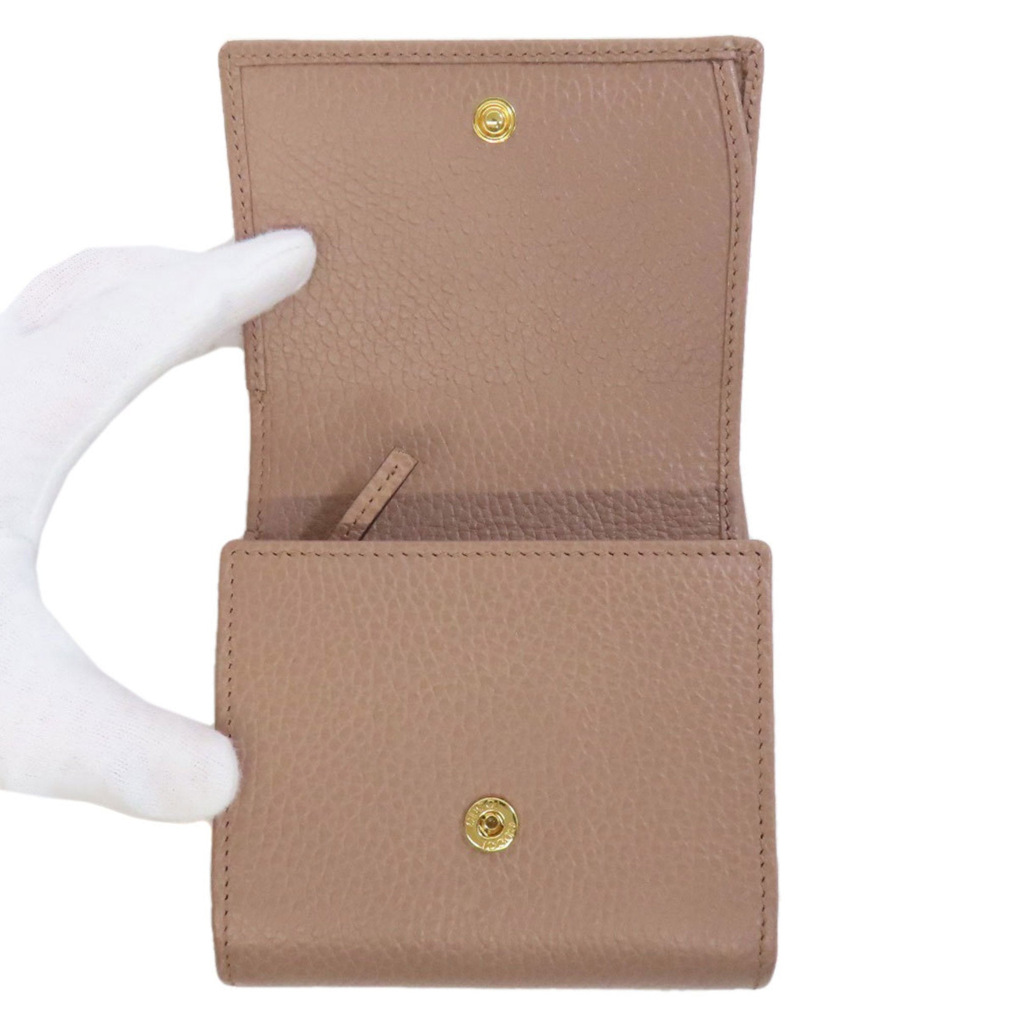 Gucci Beige Leather Wallet (Bi-Fold) (Pre-Owned)