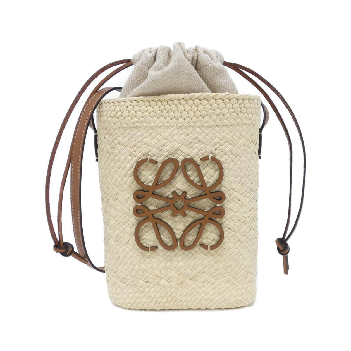 Loewe Beige Shoulder Bag (Pre-Owned)