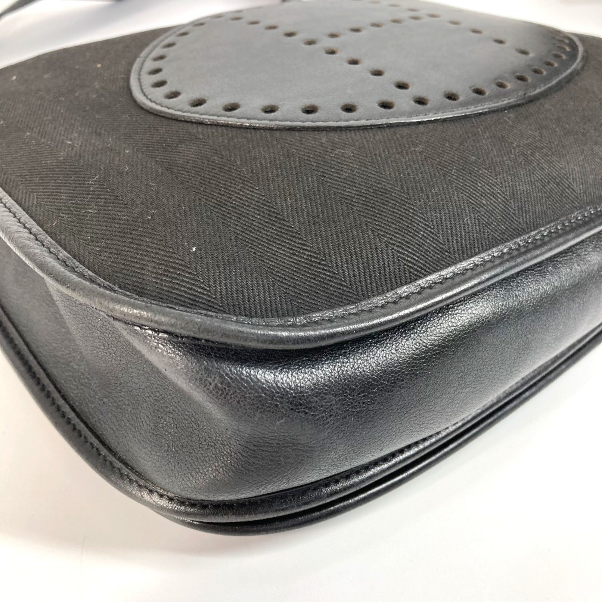 Hermes Black Leather Canvas Pochette Shoulder Bag (Pre-Owned)