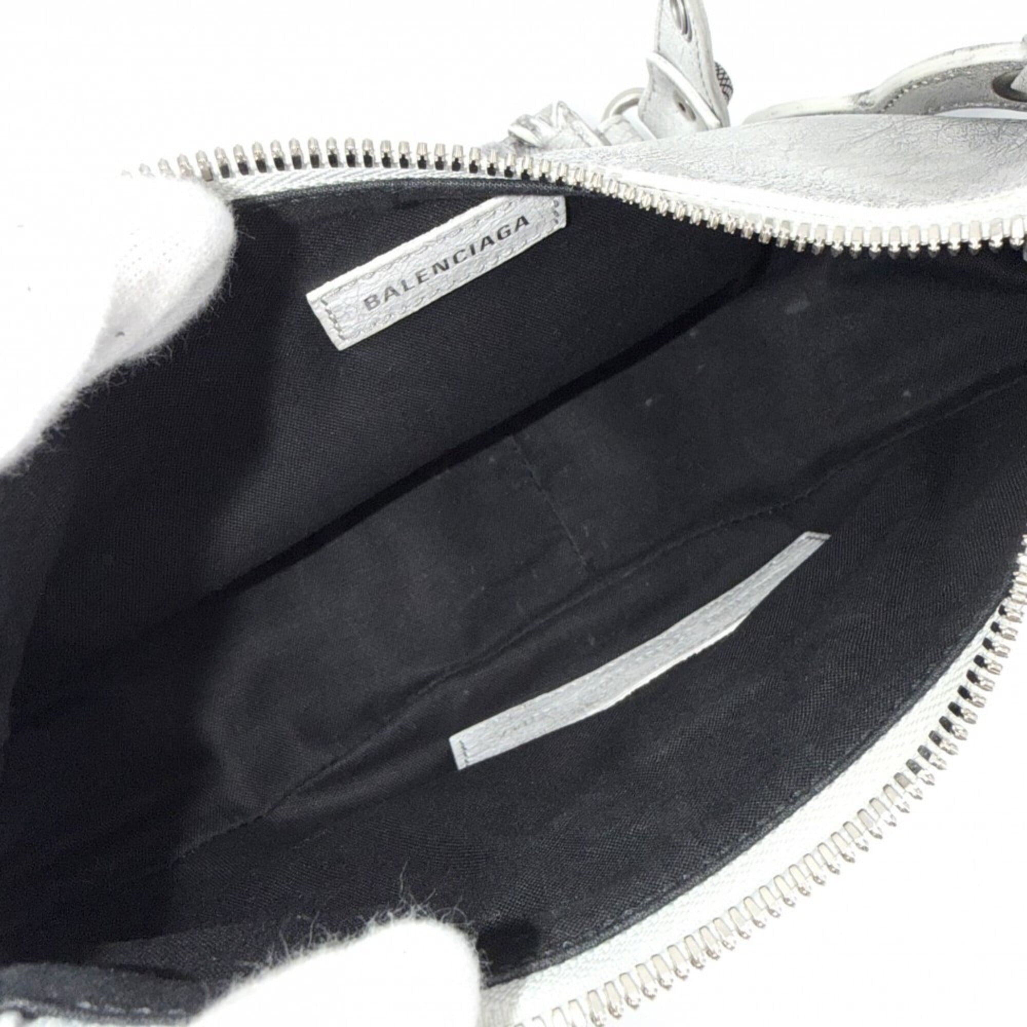 Balenciaga Gray White Leather Shoulder Bag (Pre-Owned)