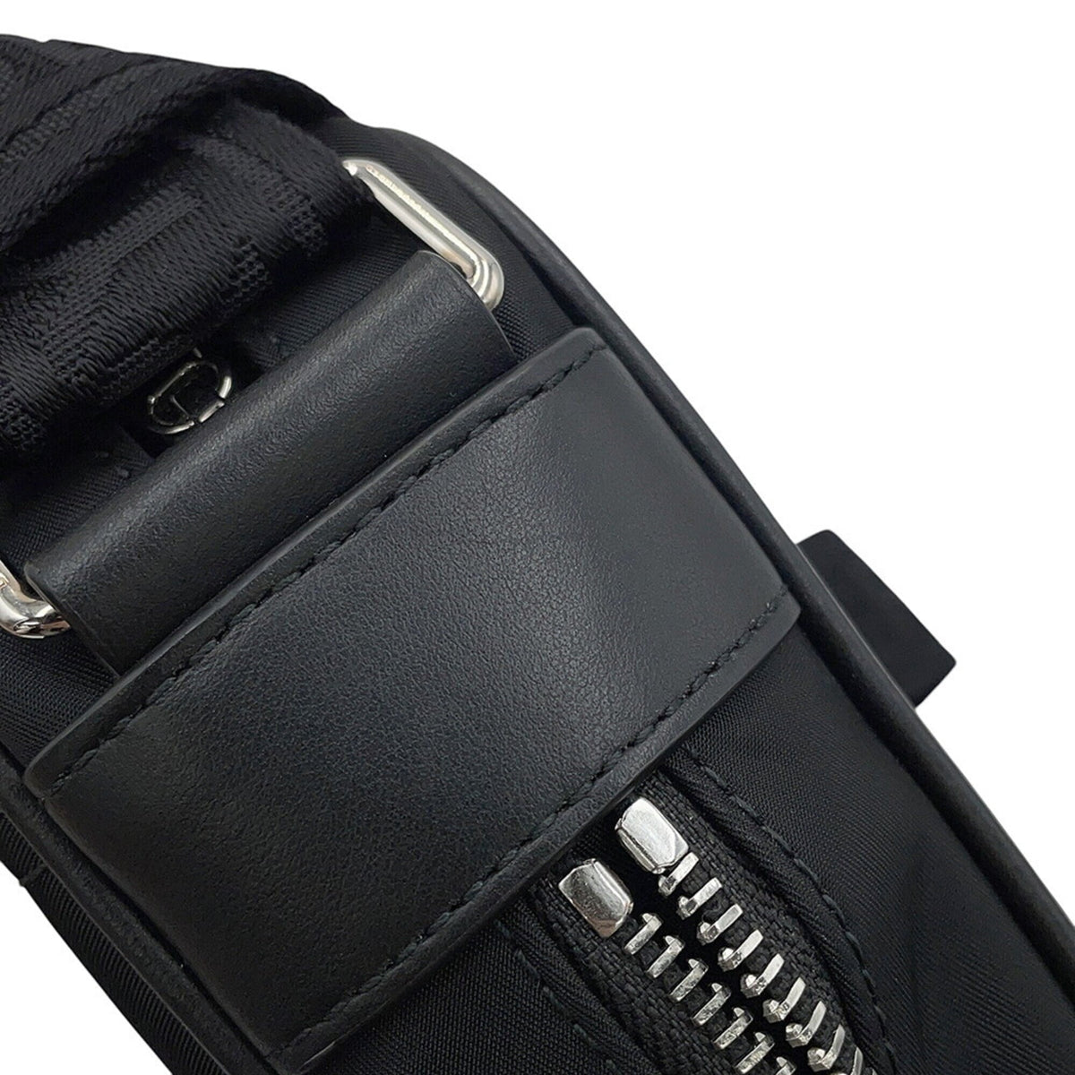 Burberry Black Nylon Leather Handbag Shoulder Bag (Pre-Owned)