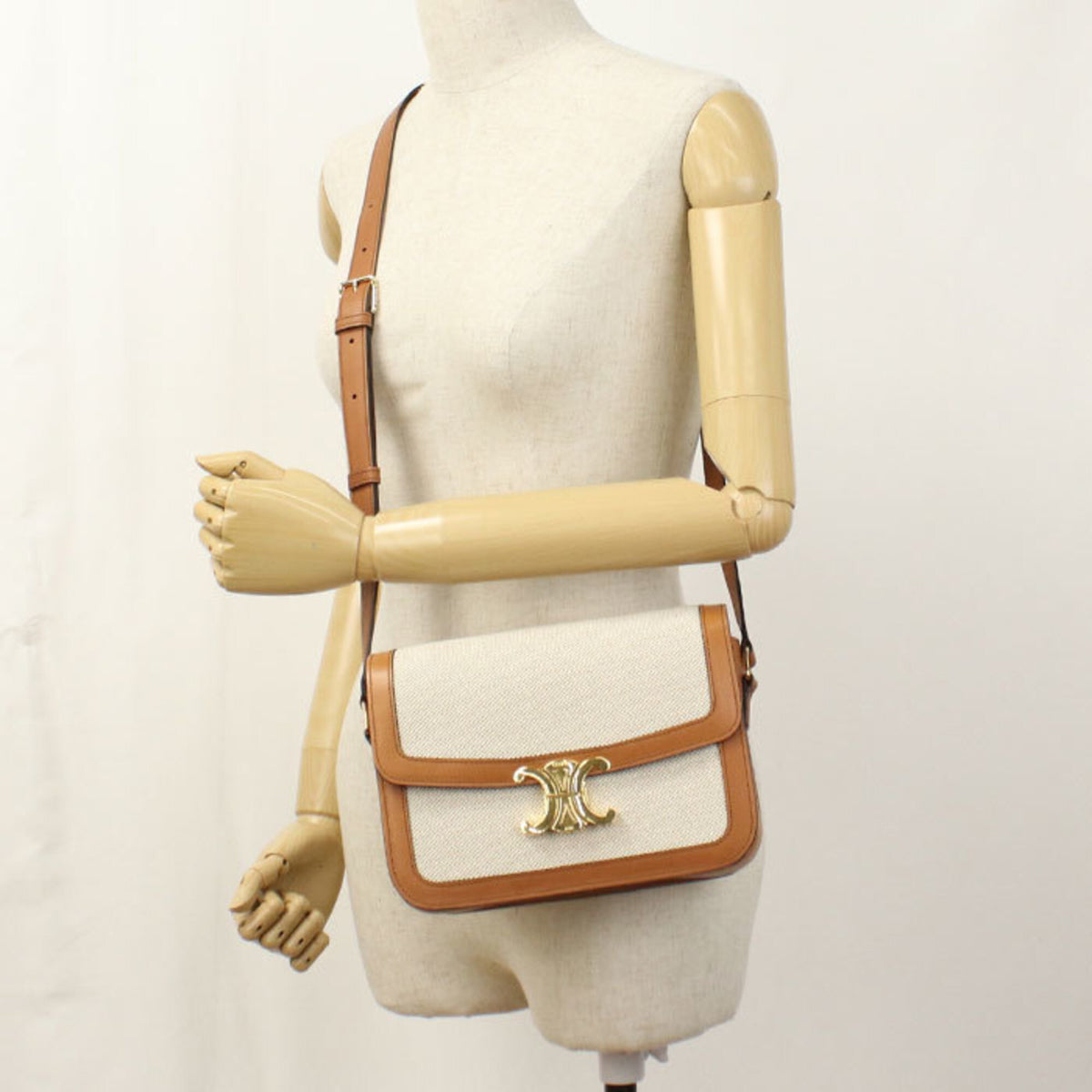 Celine Ivory Leather Jacquard Shoulder Bag (Pre-Owned)
