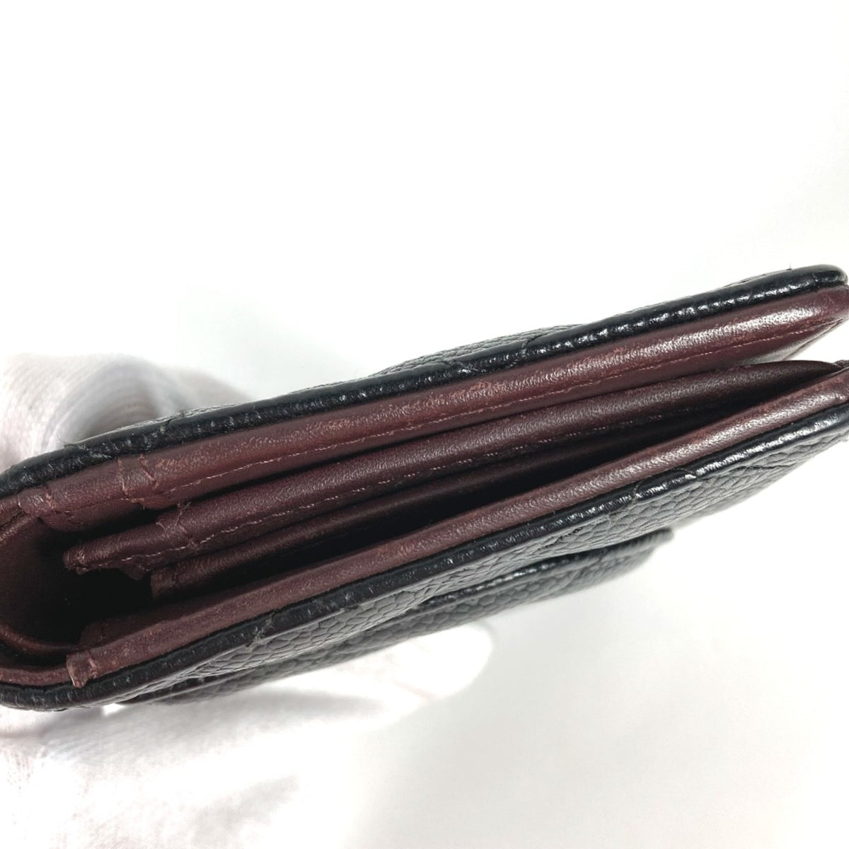 Chanel Black Leather Long Wallet (Bi-Fold) (Pre-Owned)