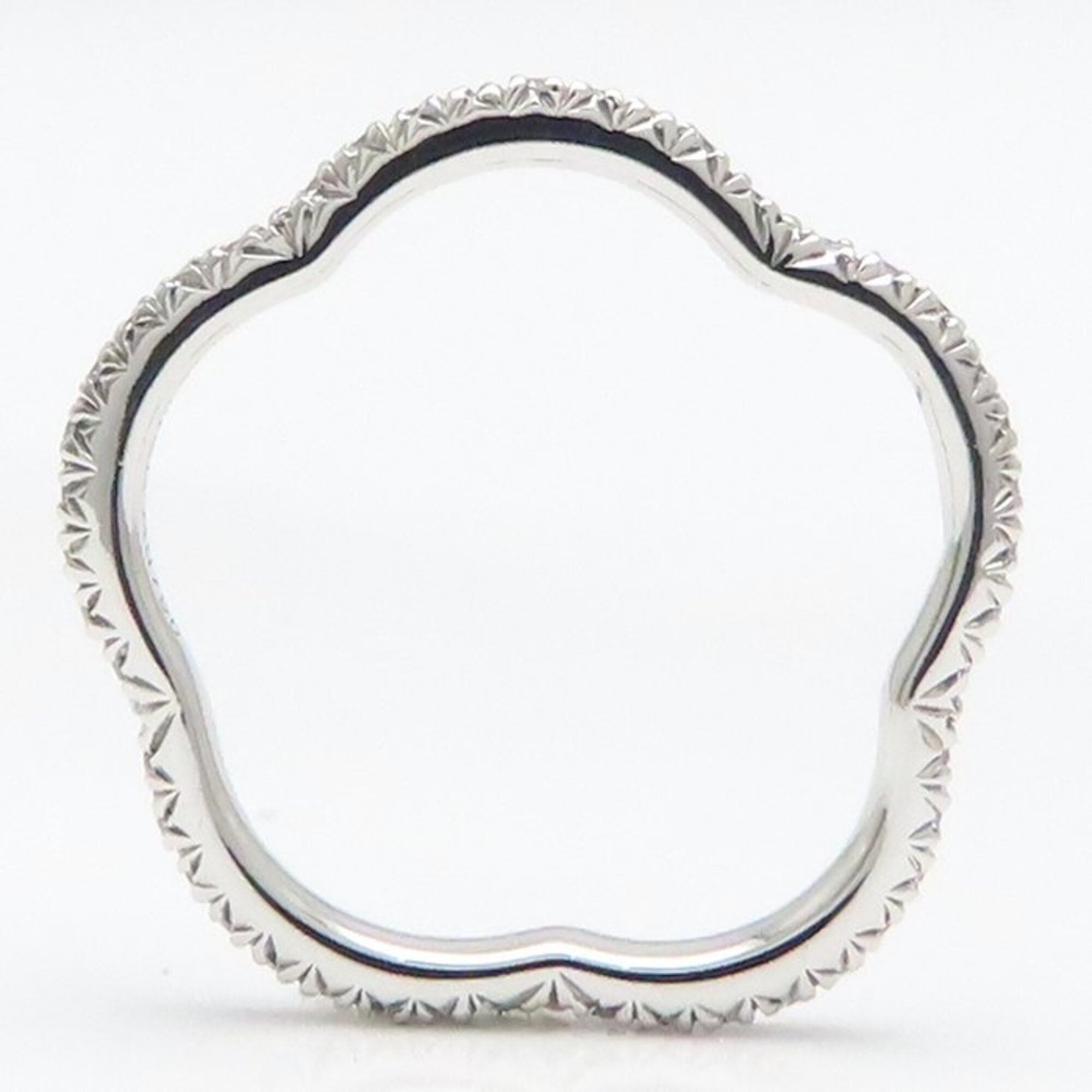 Chanel White Gold (18K) Band Ring (Pre-Owned)