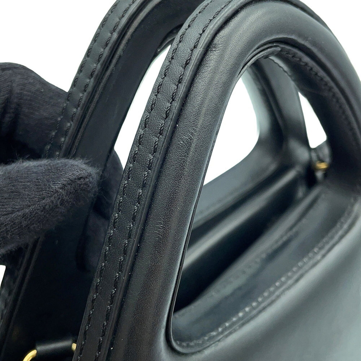Loewe Black Leather Handbag Shoulder Bag (Pre-Owned)