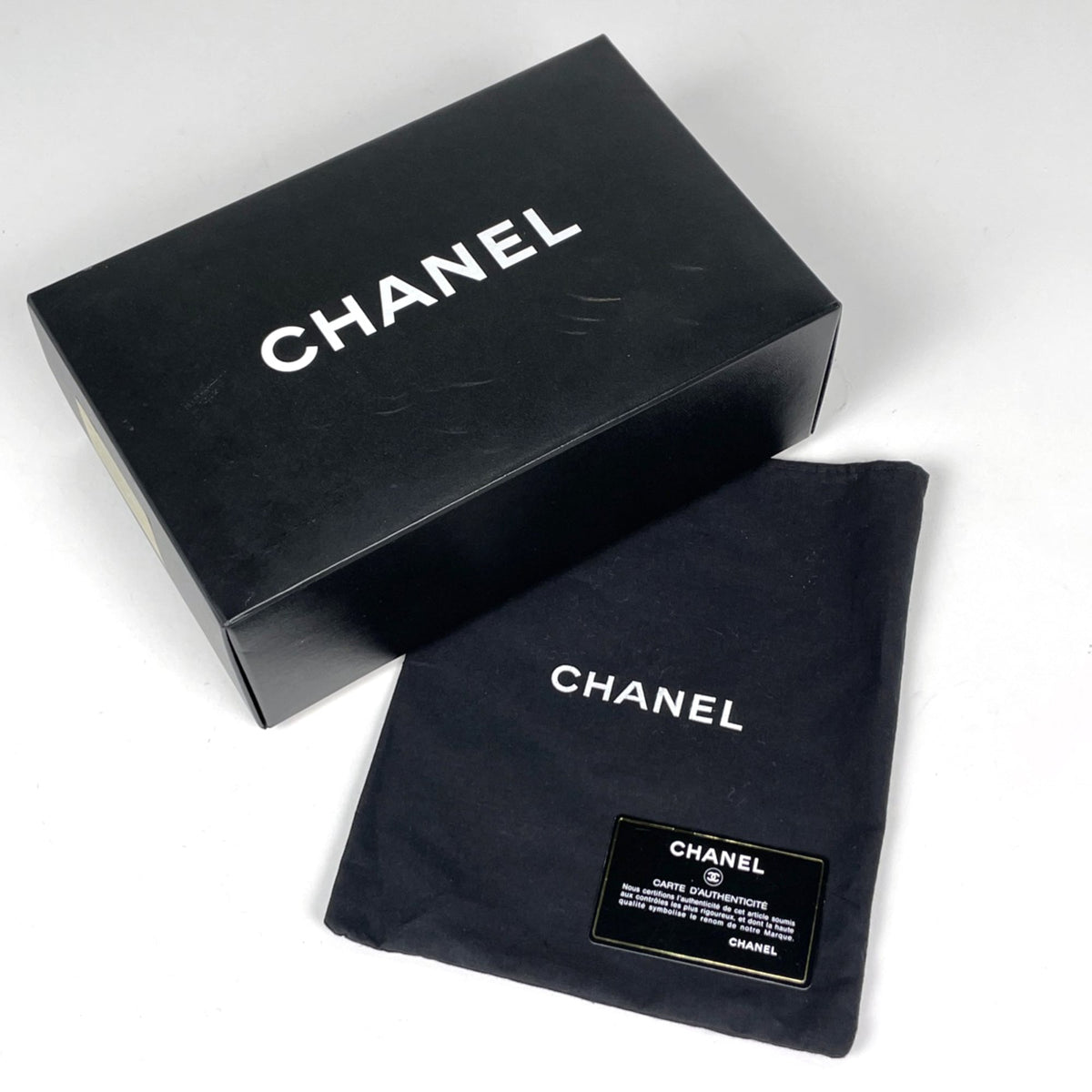 Chanel Black Patent Leather Pouch (Pre-Owned)