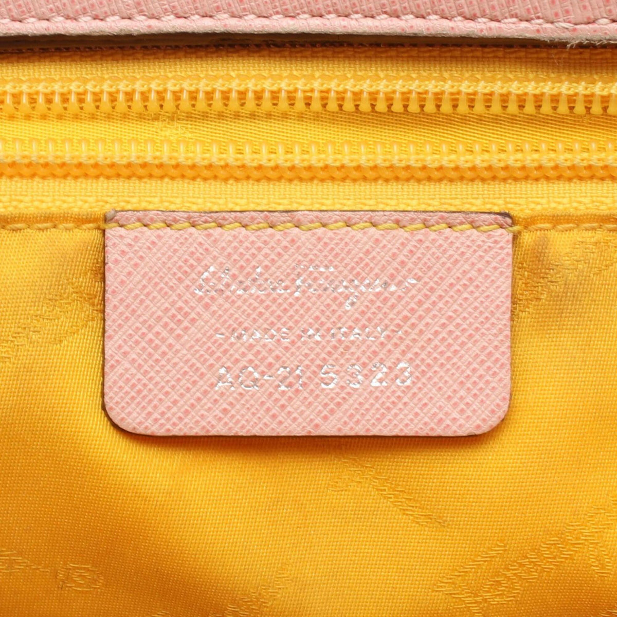 Salvatore Ferragamo Pink Leather Handbag (Pre-Owned)