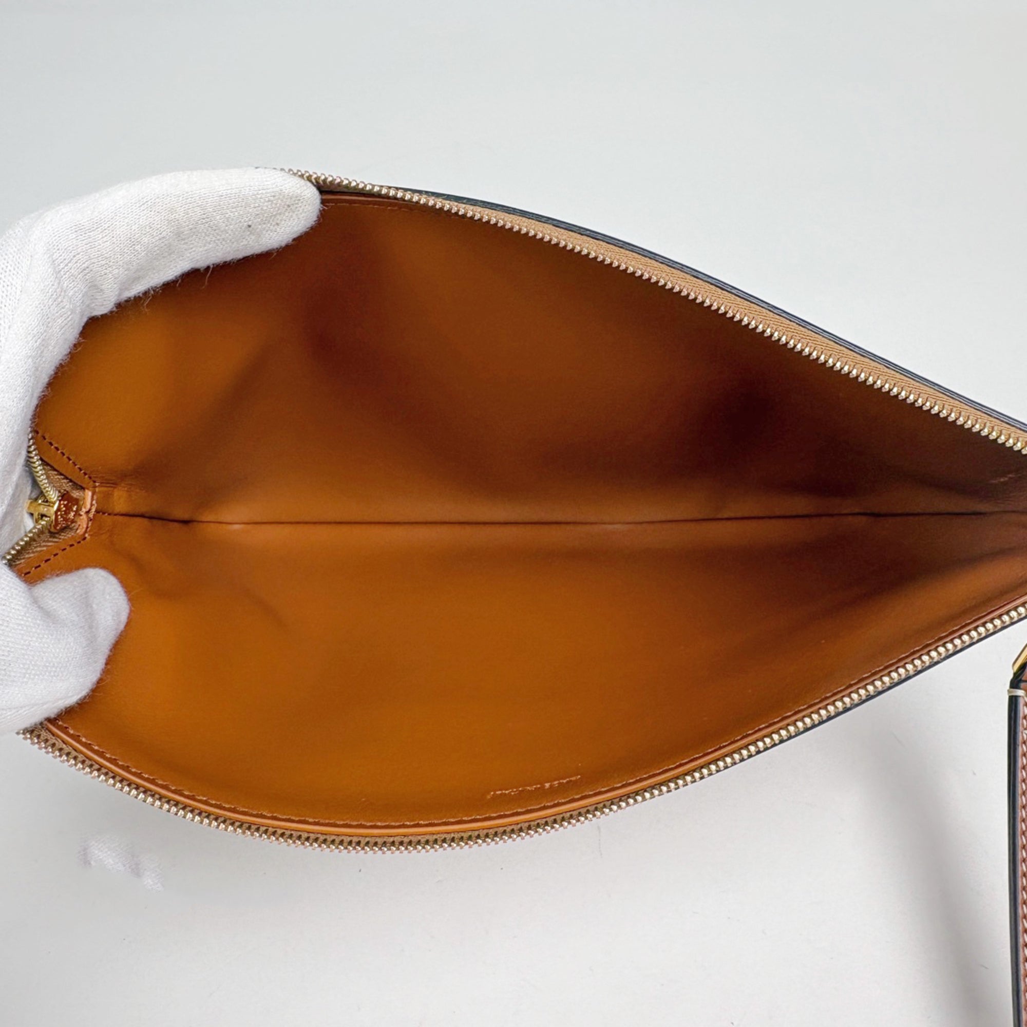 Celine Brown Leather Clutch Bag (Pre-Owned)