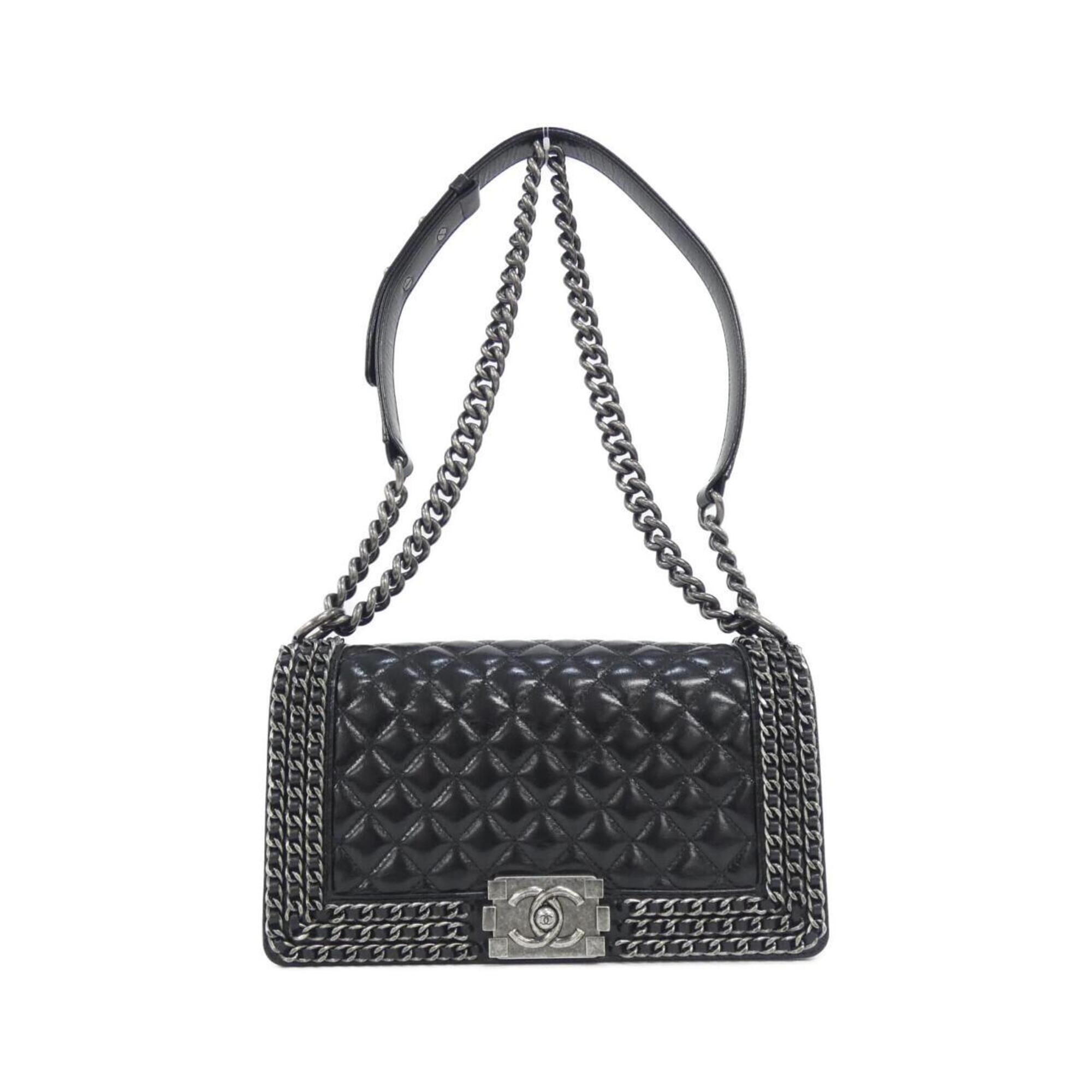 Chanel Black Leather Shoulder Bag (Pre-Owned)