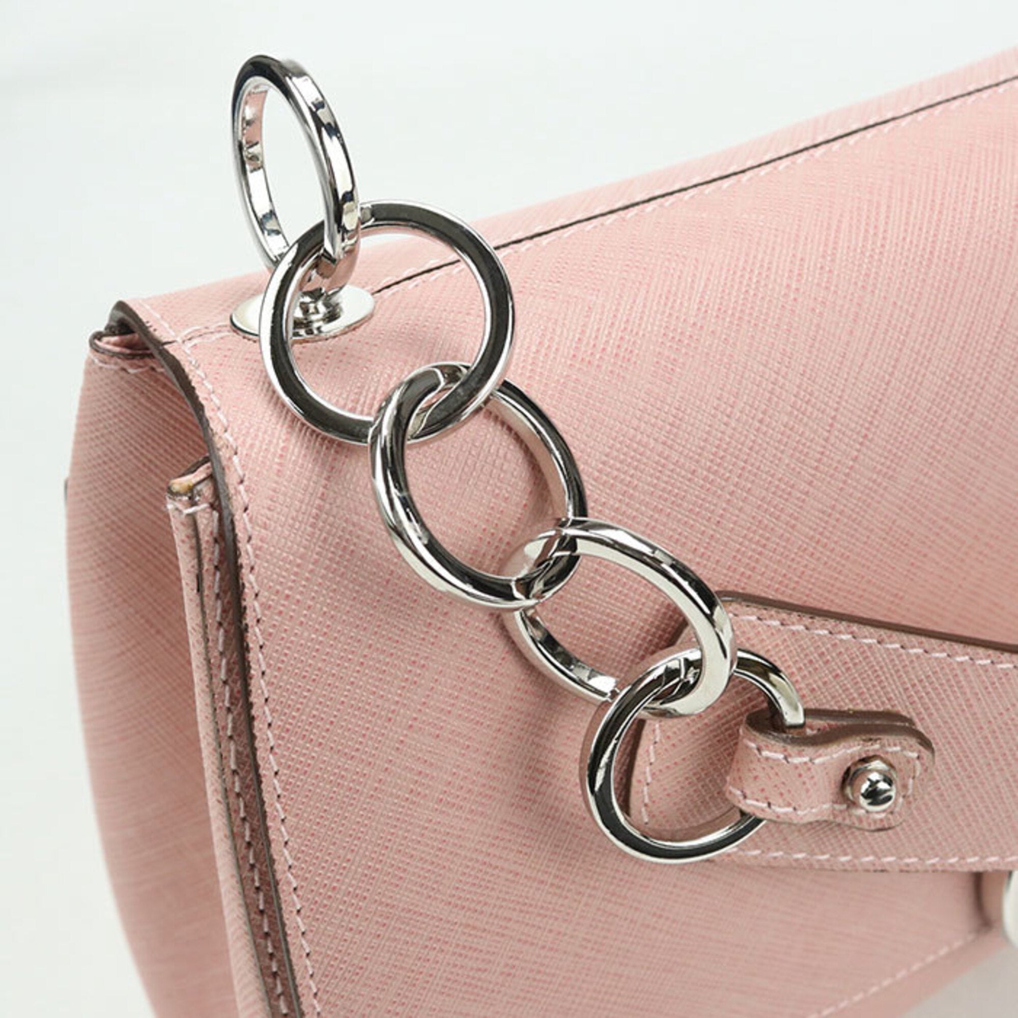 Salvatore Ferragamo Pink Leather Shoulder Bag (Pre-Owned)