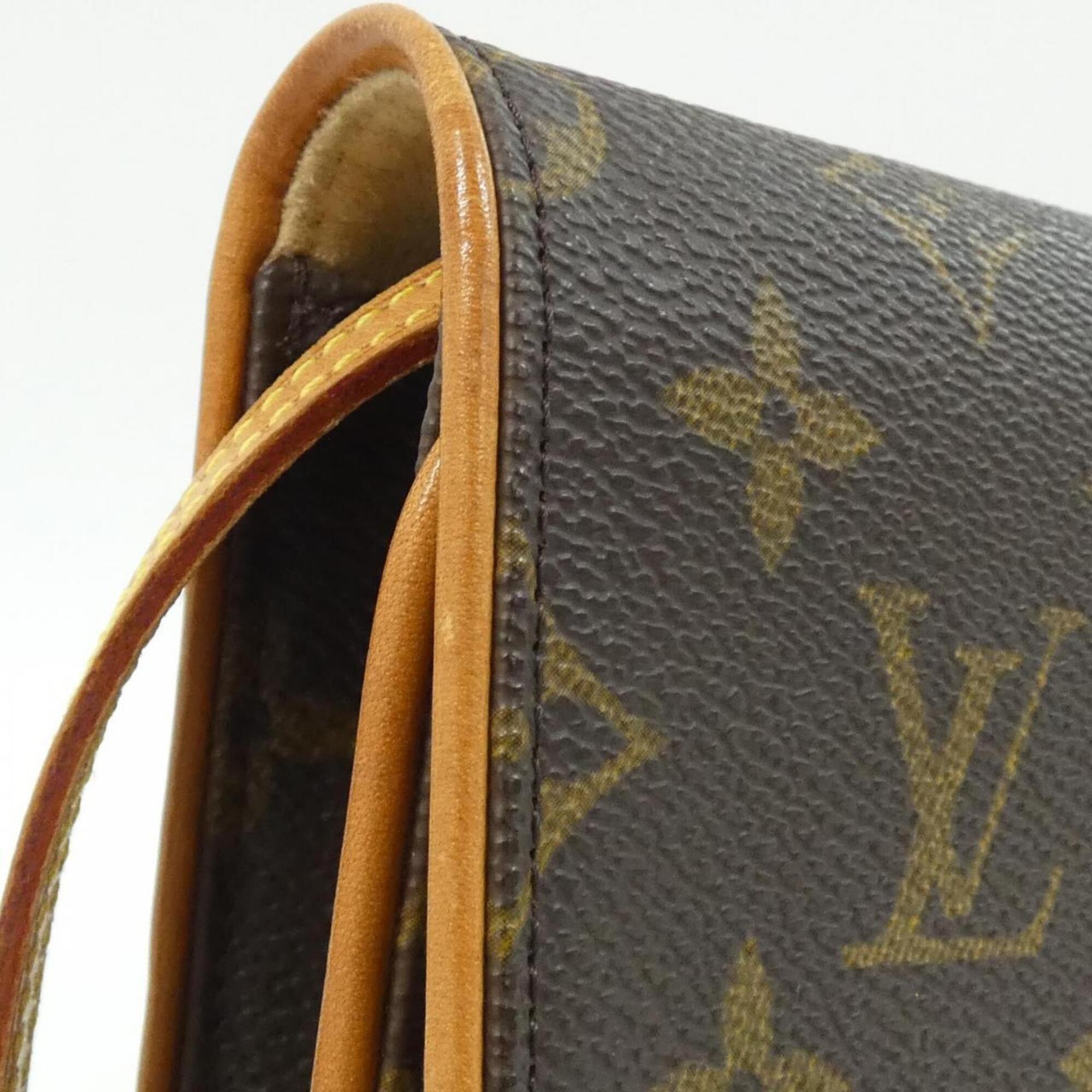 Louis Vuitton Brown Coated Canvas Pochette Shoulder Bag (Pre-Owned)