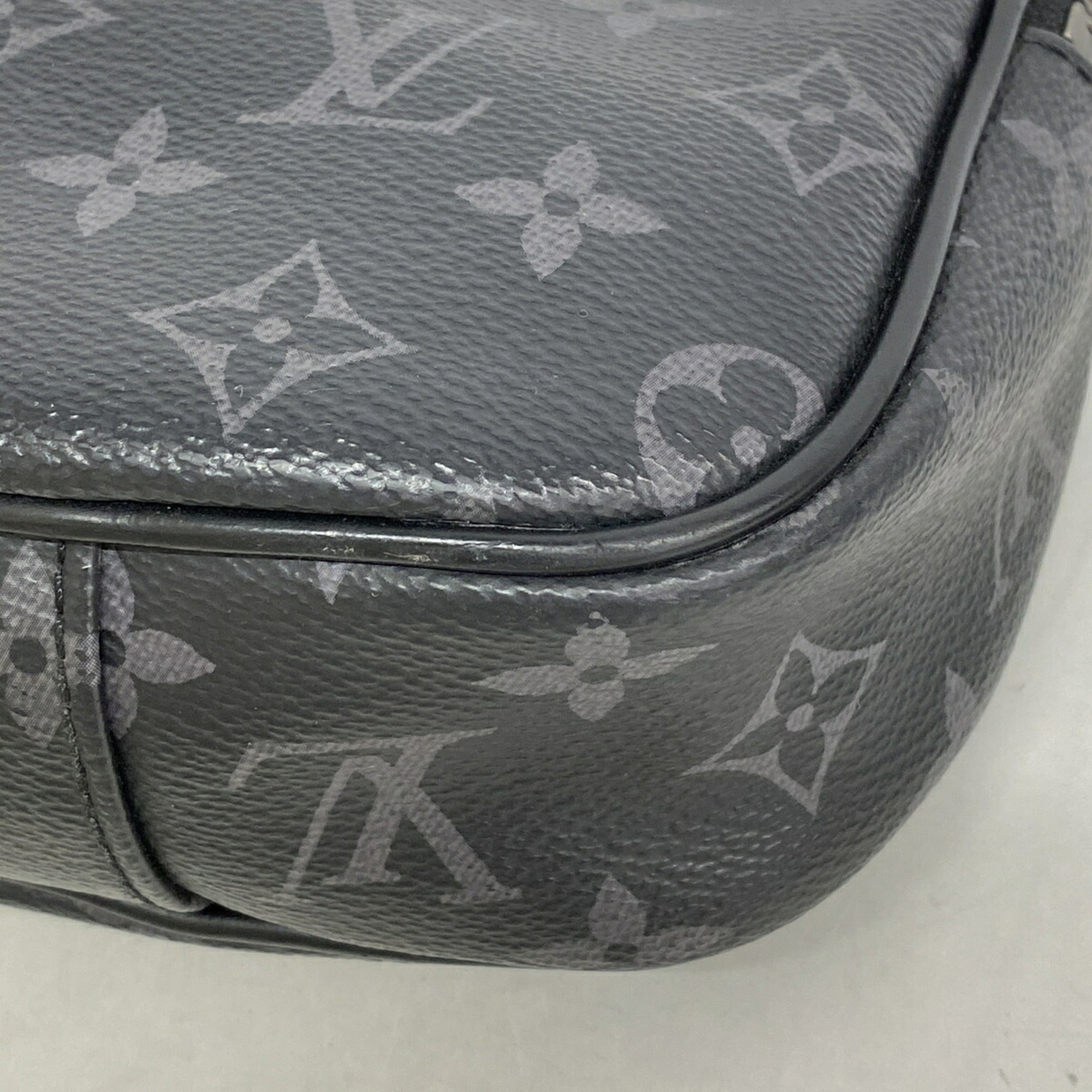 Louis Vuitton Black Sling Bag (Pre-Owned)
