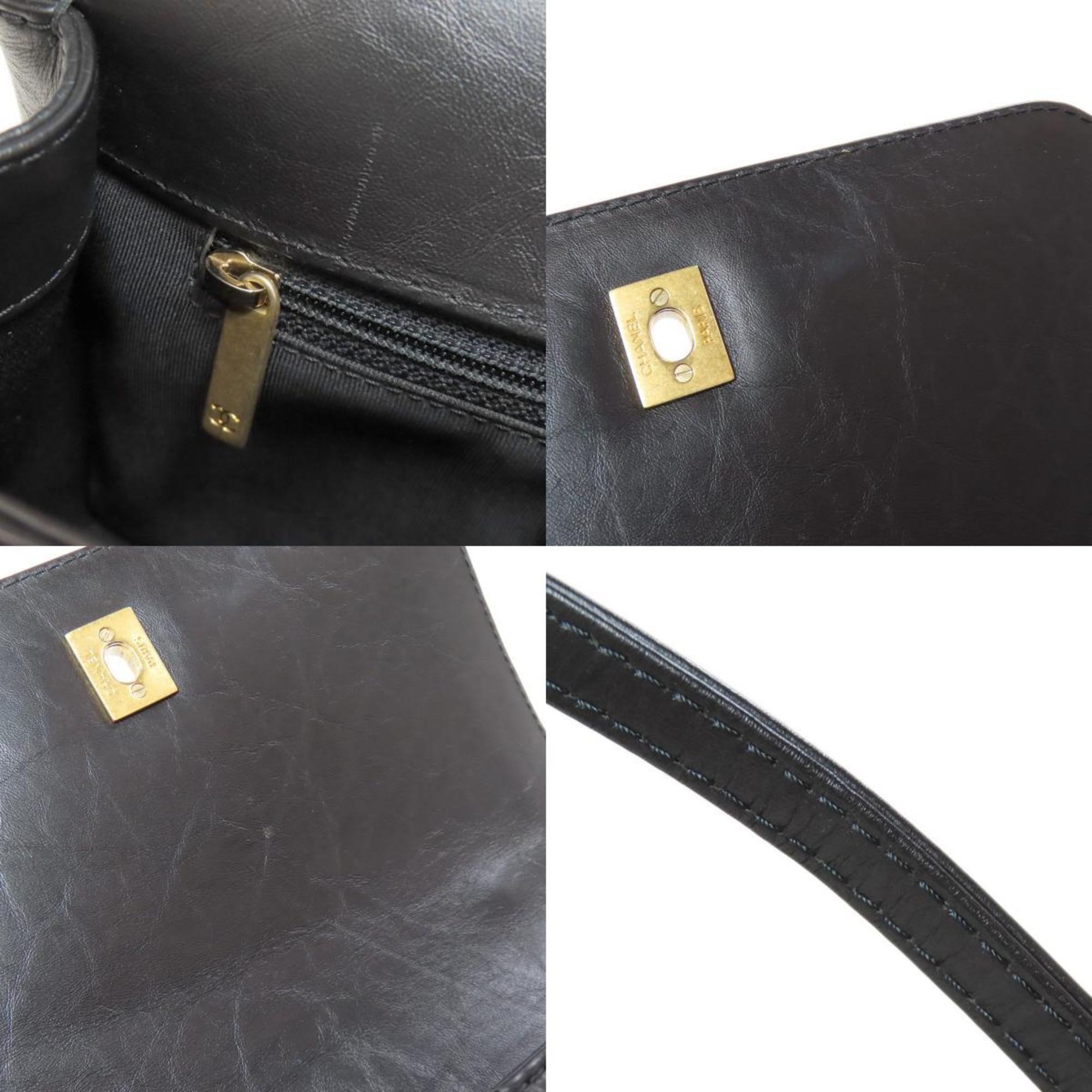 Chanel Black Leather Handbag (Pre-Owned)