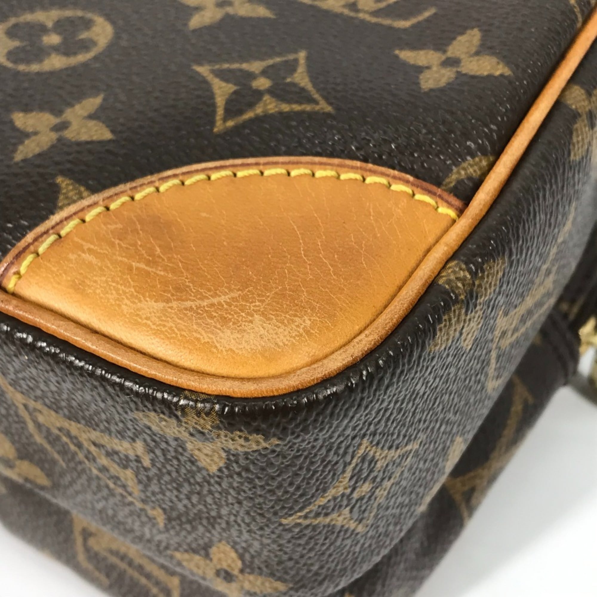 Louis Vuitton Monogram Brown Monogram Shoulder Bag (Pre-Owned)