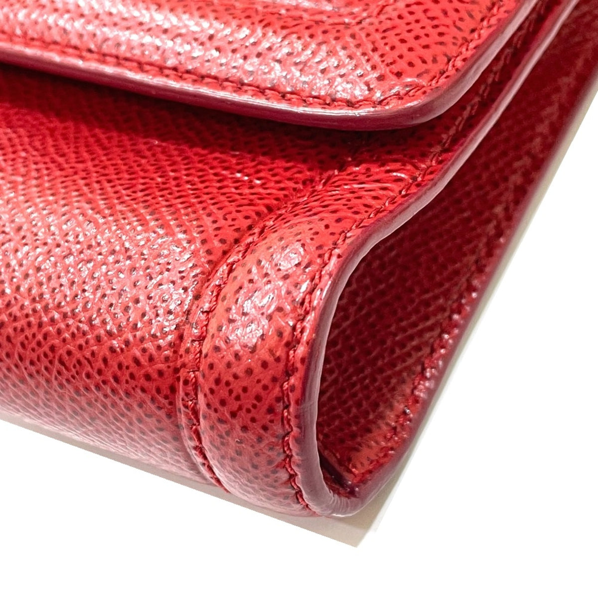 Salvatore Ferragamo Red Leather Shoulder Bag (Pre-Owned)
