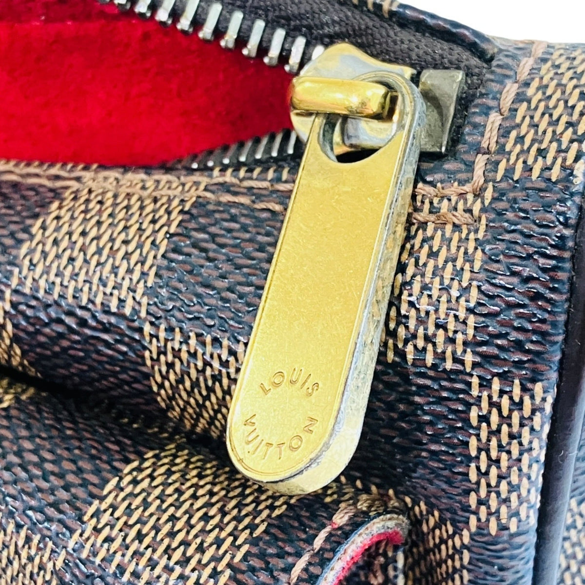 Louis Vuitton Brown Shoulder Bag (Pre-Owned)