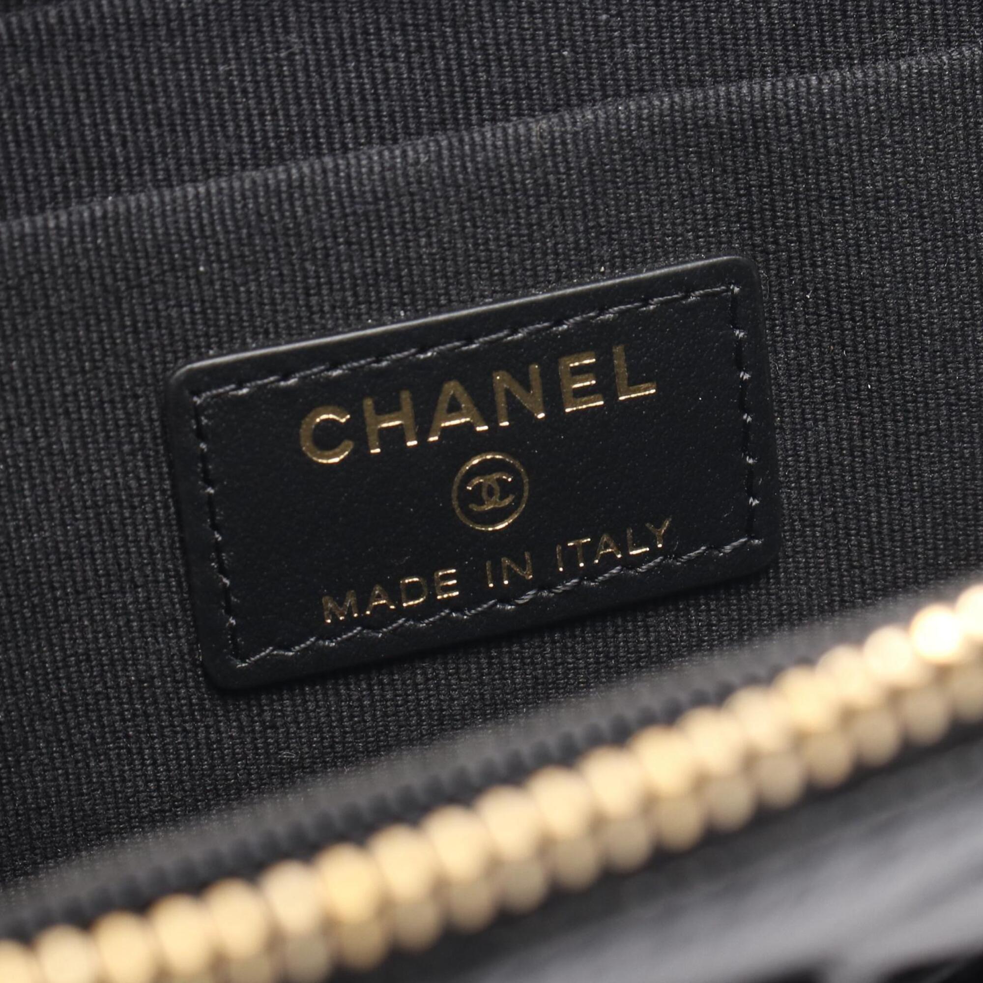 Chanel Black Grained Calfskin Clutch Bag Handbag (Pre-Owned)