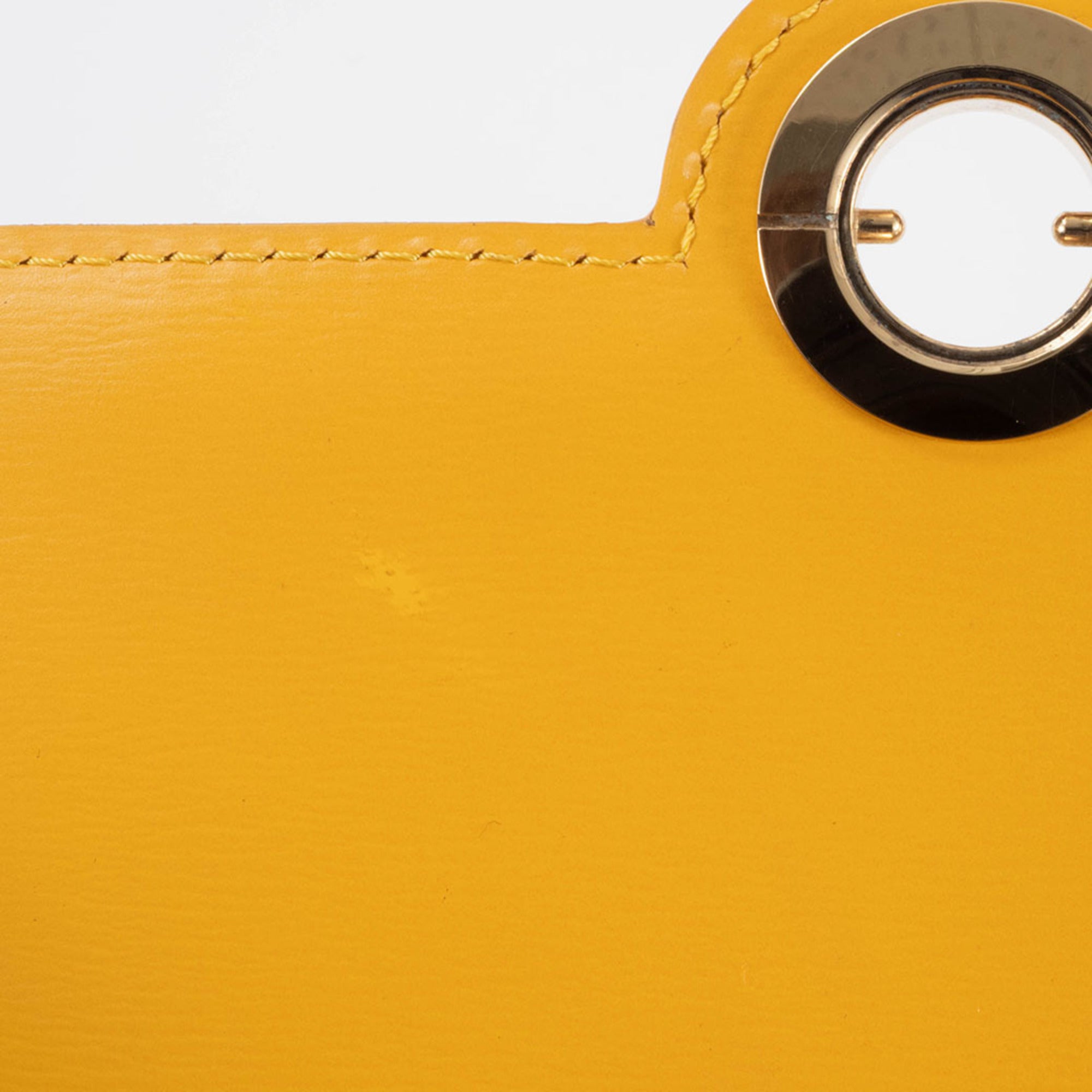 Louis Vuitton Yellow Epi Leather Pochette Shoulder Bag (Pre-Owned)