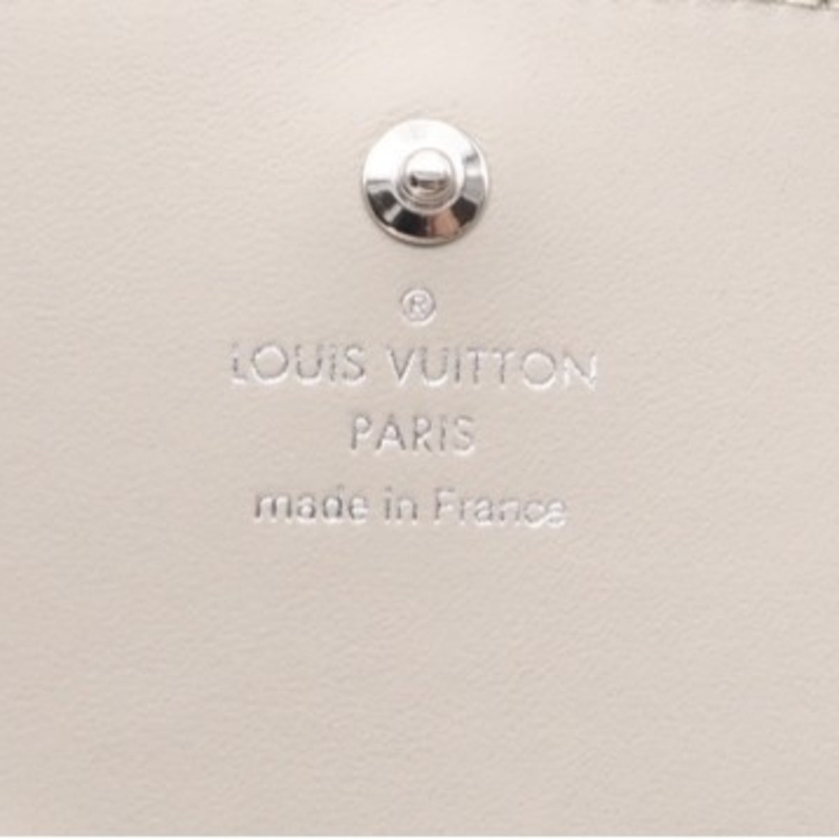 Louis Vuitton Mahina White Leather Wallet (Bi-Fold) (Pre-Owned)