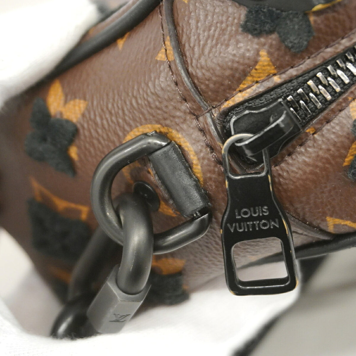 Louis Vuitton Black Brown Shoulder Bag (Pre-Owned)