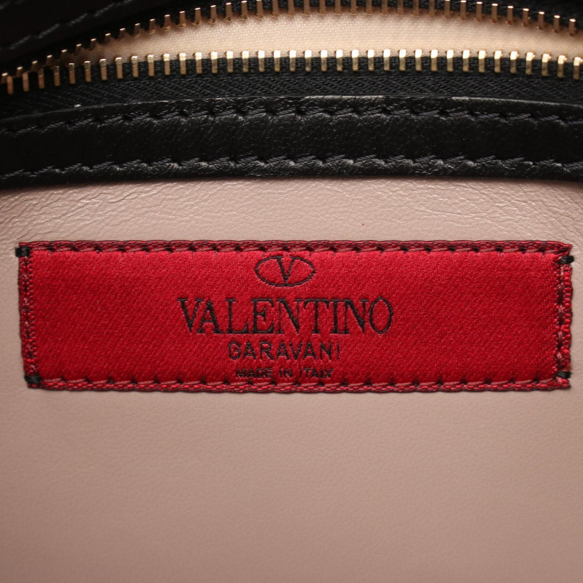 Valentino Black Leather Clutch Bag (Pre-Owned)