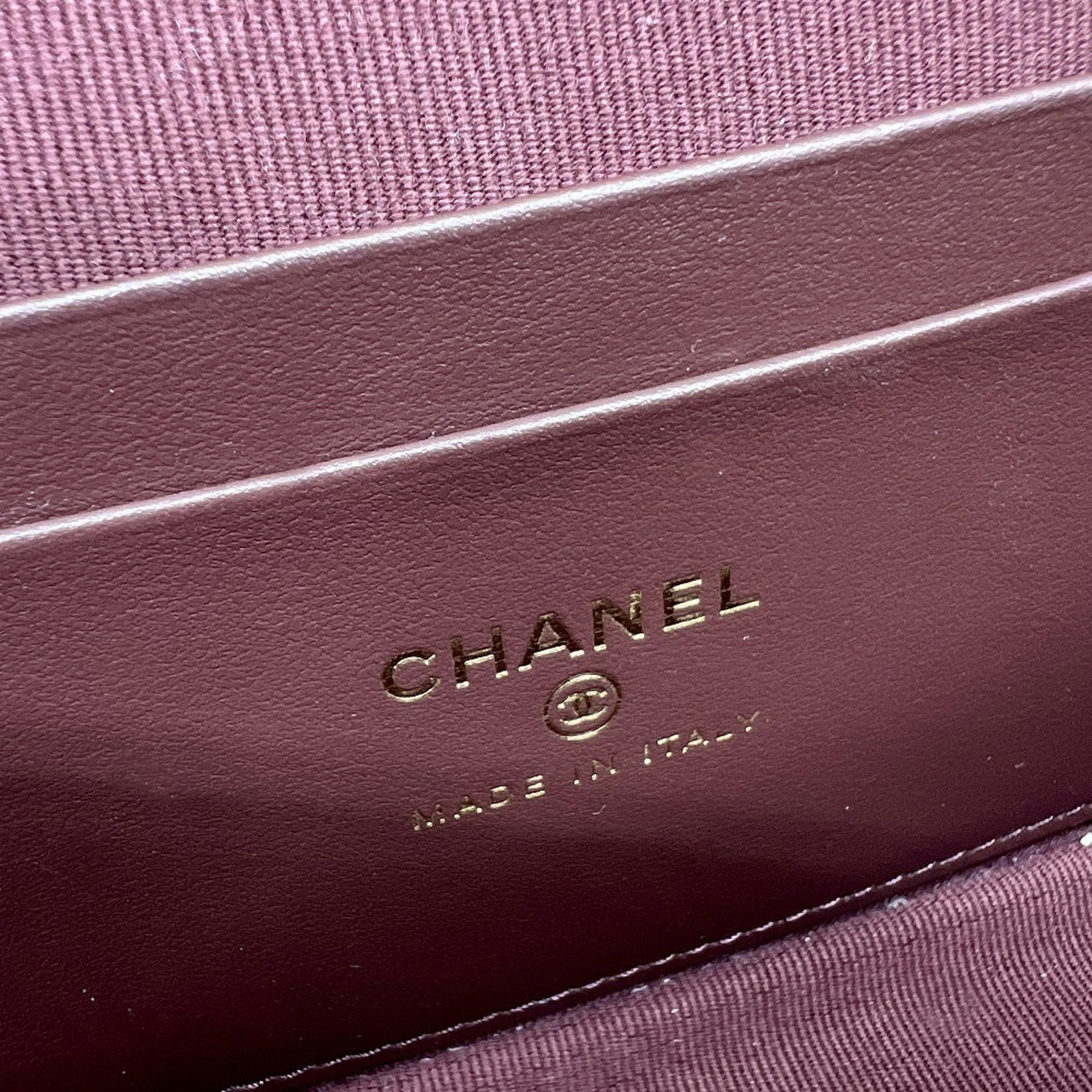 Chanel Black Grained Calfskin Shoulder Bag (Pre-Owned)