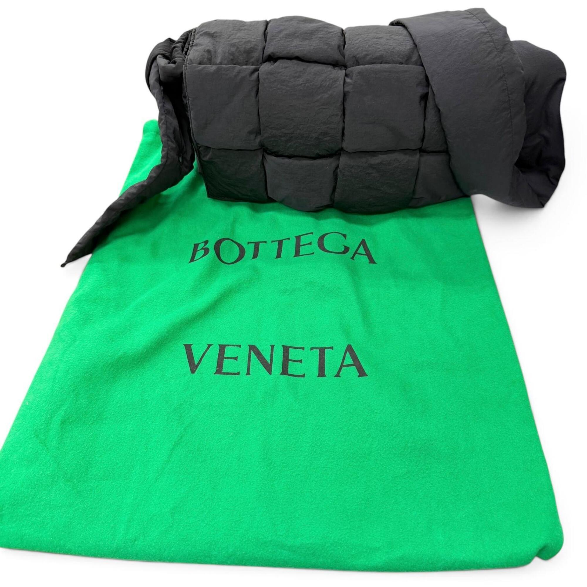 Bottega Veneta Black Nylon Shoulder Bag Sling Bag (Pre-Owned)