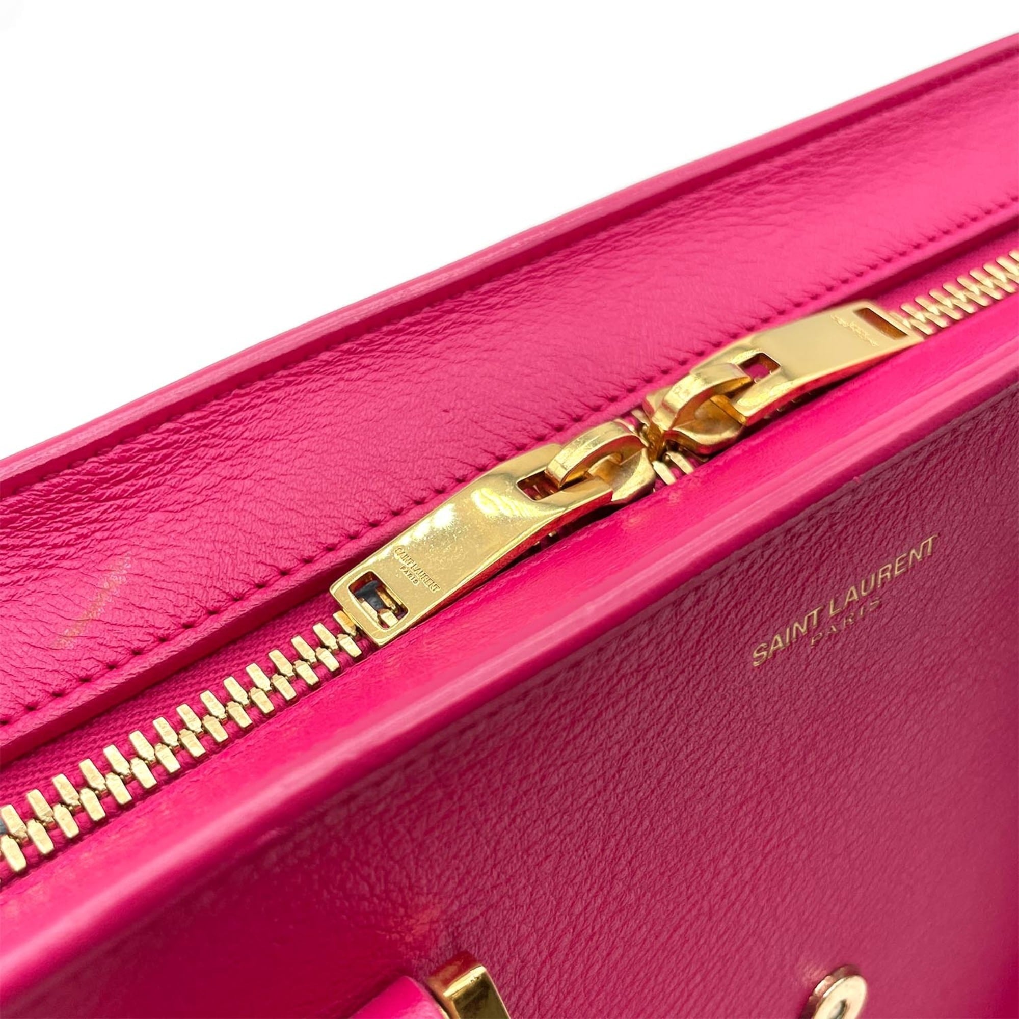Saint Laurent Pink Leather Handbag (Pre-Owned)