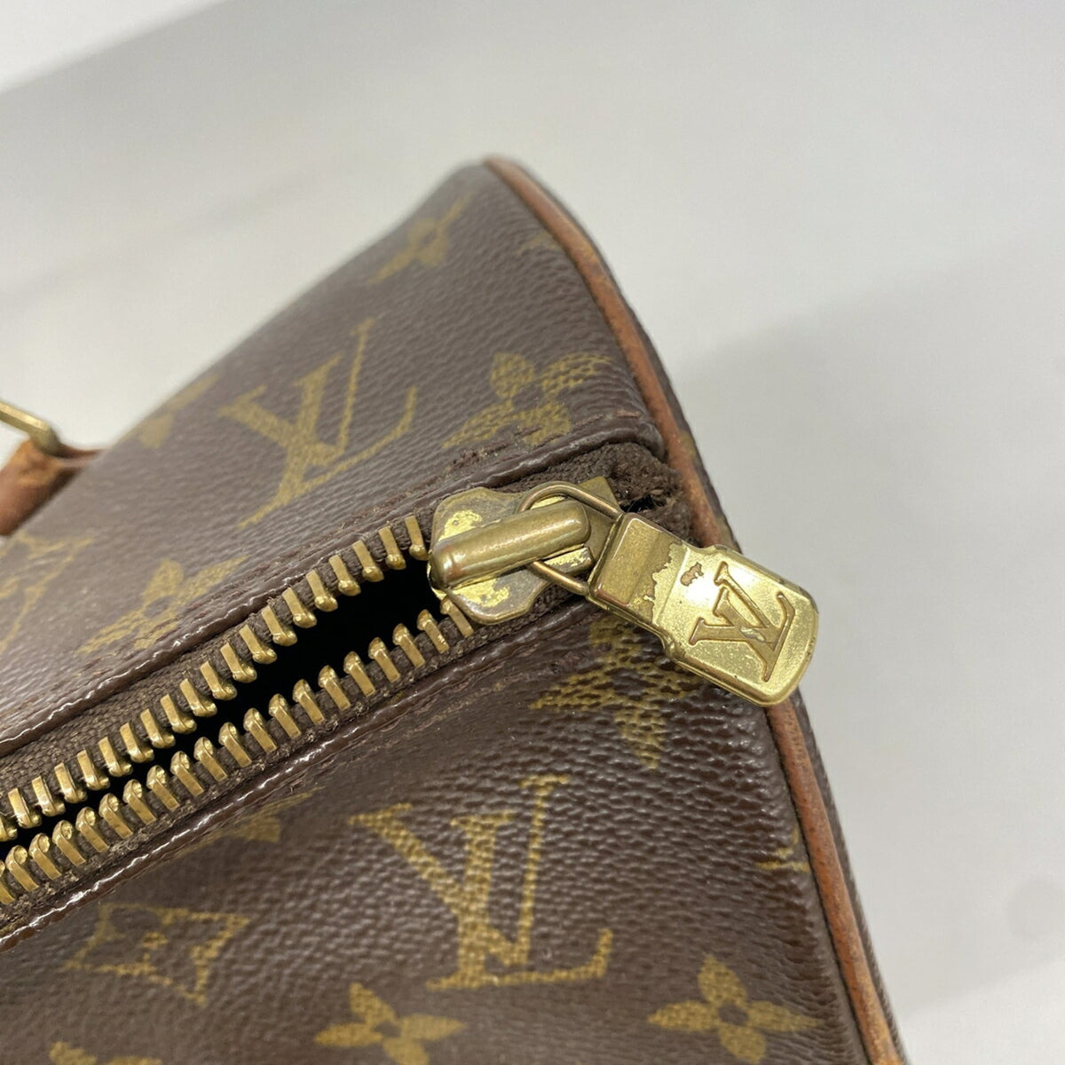 Louis Vuitton Brown Handbag (Pre-Owned)