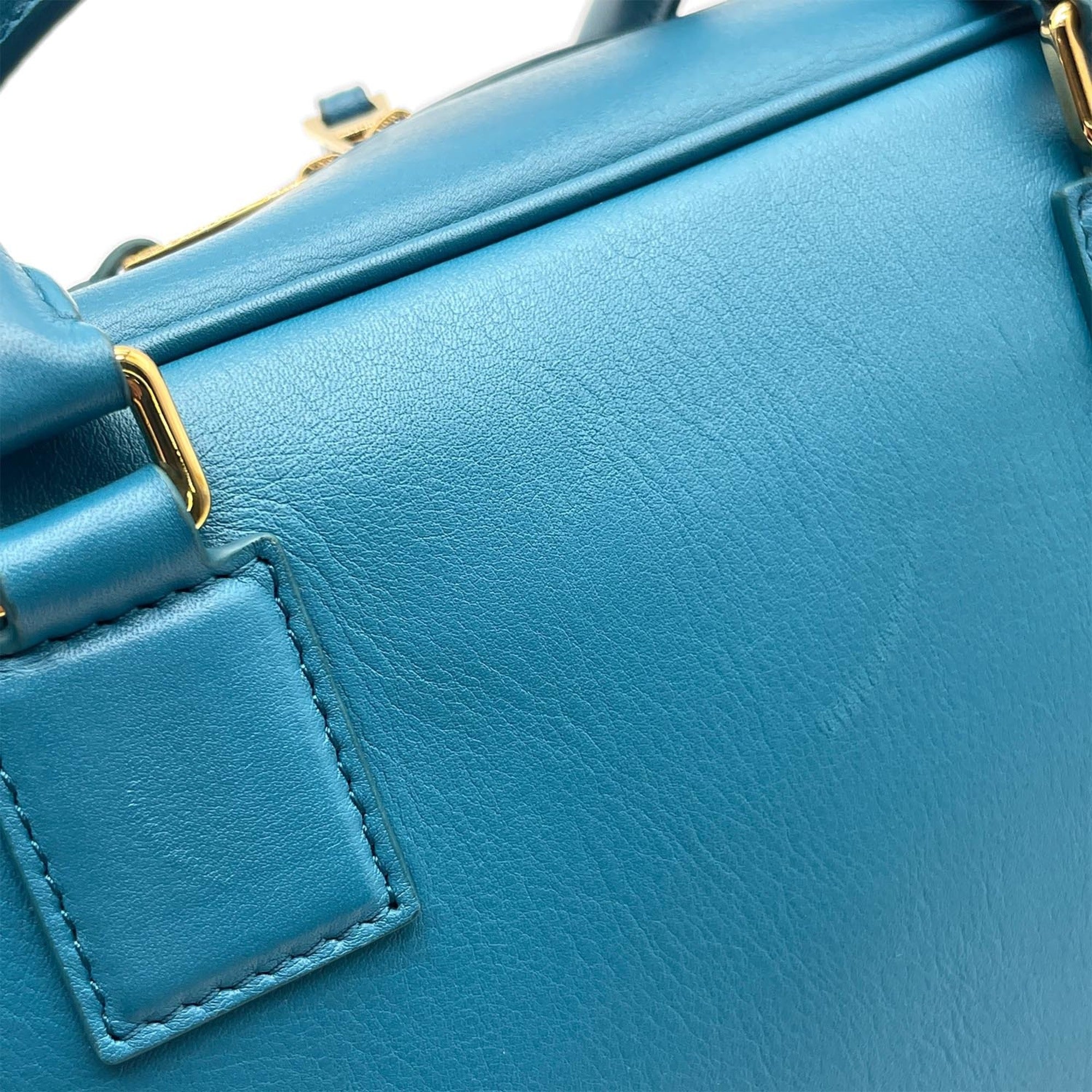 Loewe Blue Leather Shoulder Bag (Pre-Owned)