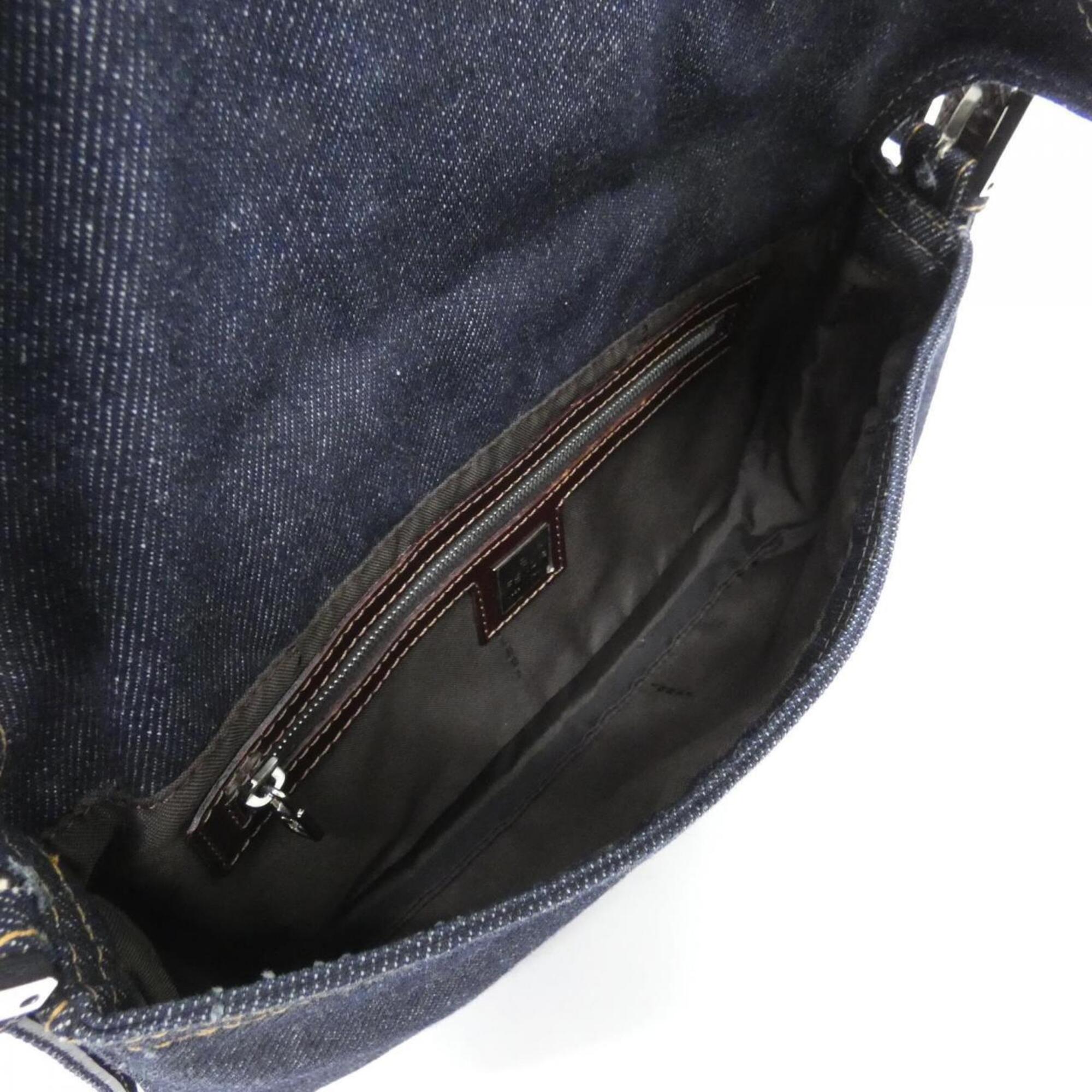 Fendi Baguette Navy Denim Shoulder Bag (Pre-Owned)