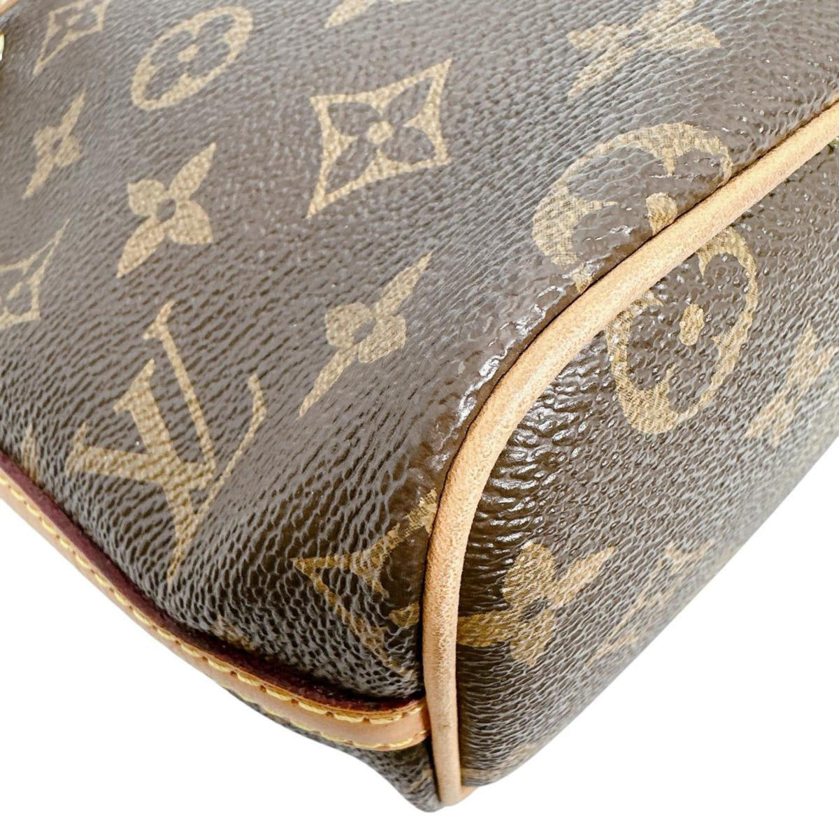 Louis Vuitton Brown Monogram Shoulder Bag (Pre-Owned)