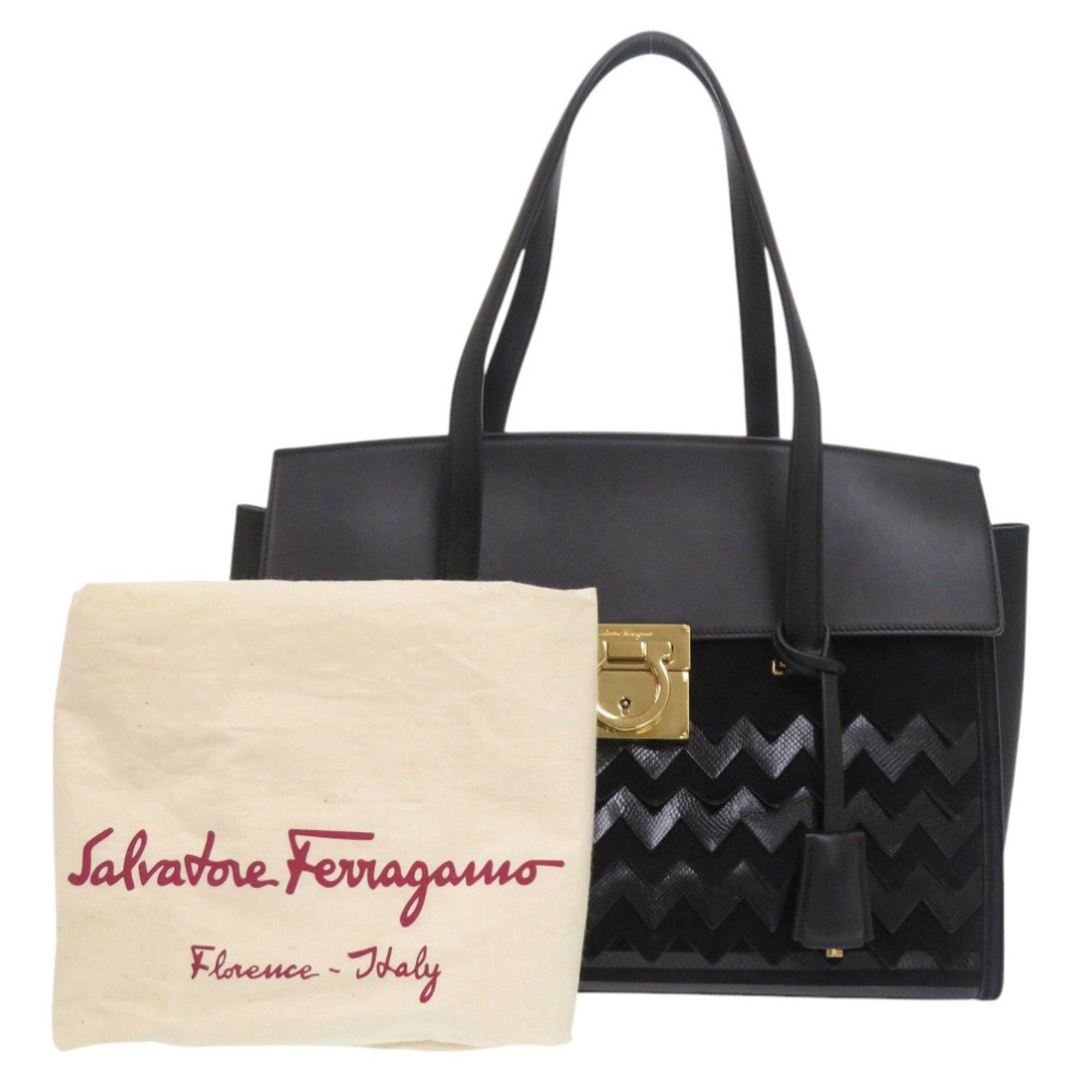 Salvatore Ferragamo Gancini Black Leather Handbag (Pre-Owned)