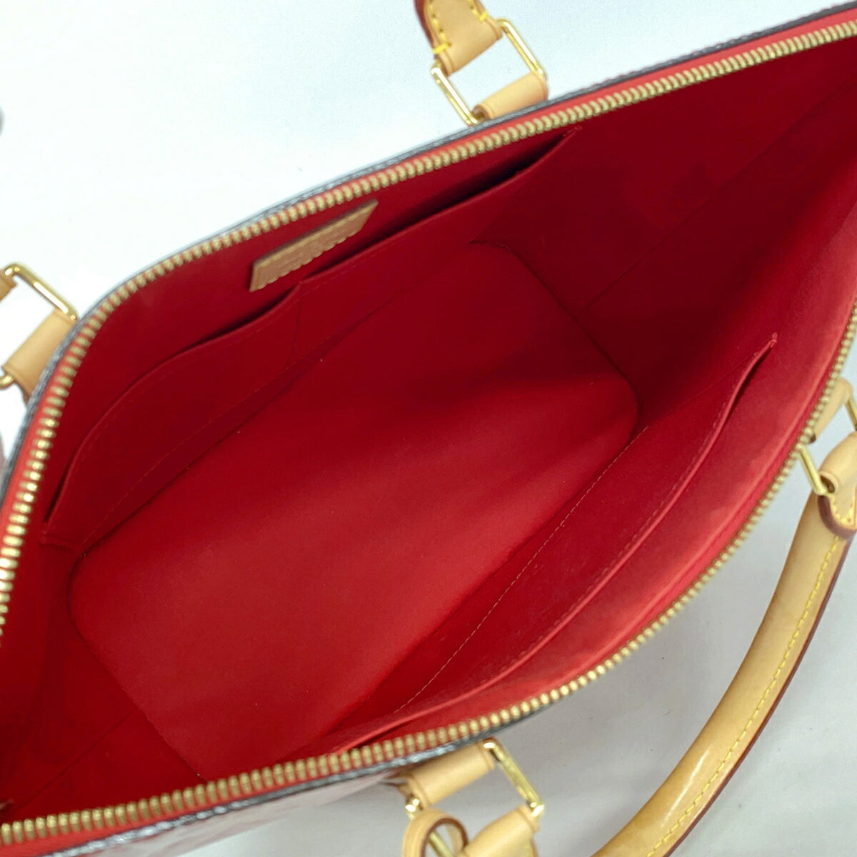Louis Vuitton Cerise Handbag (Pre-Owned)