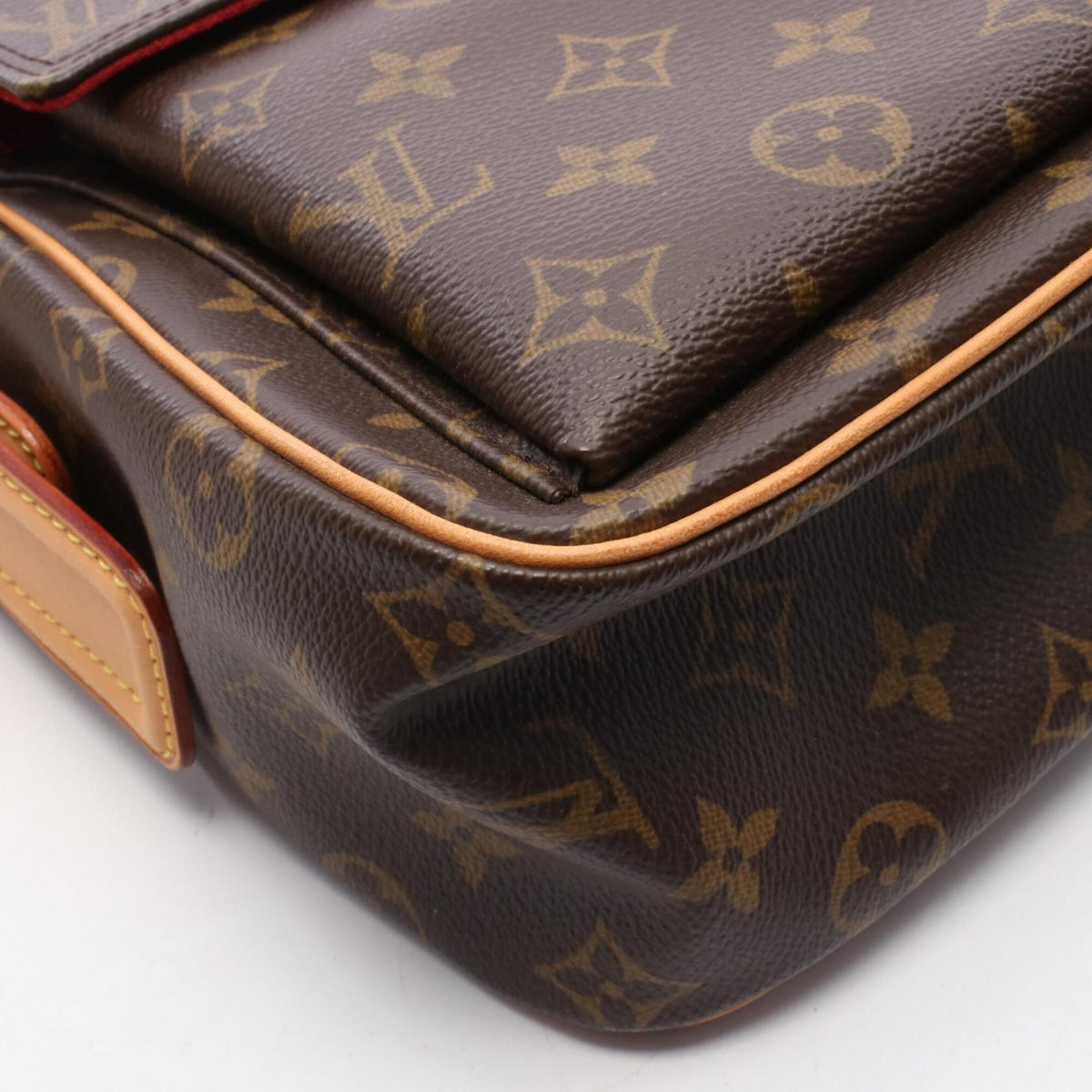 Louis Vuitton Monogram Brown Monogram Leather Shoulder Bag (Pre-Owned)