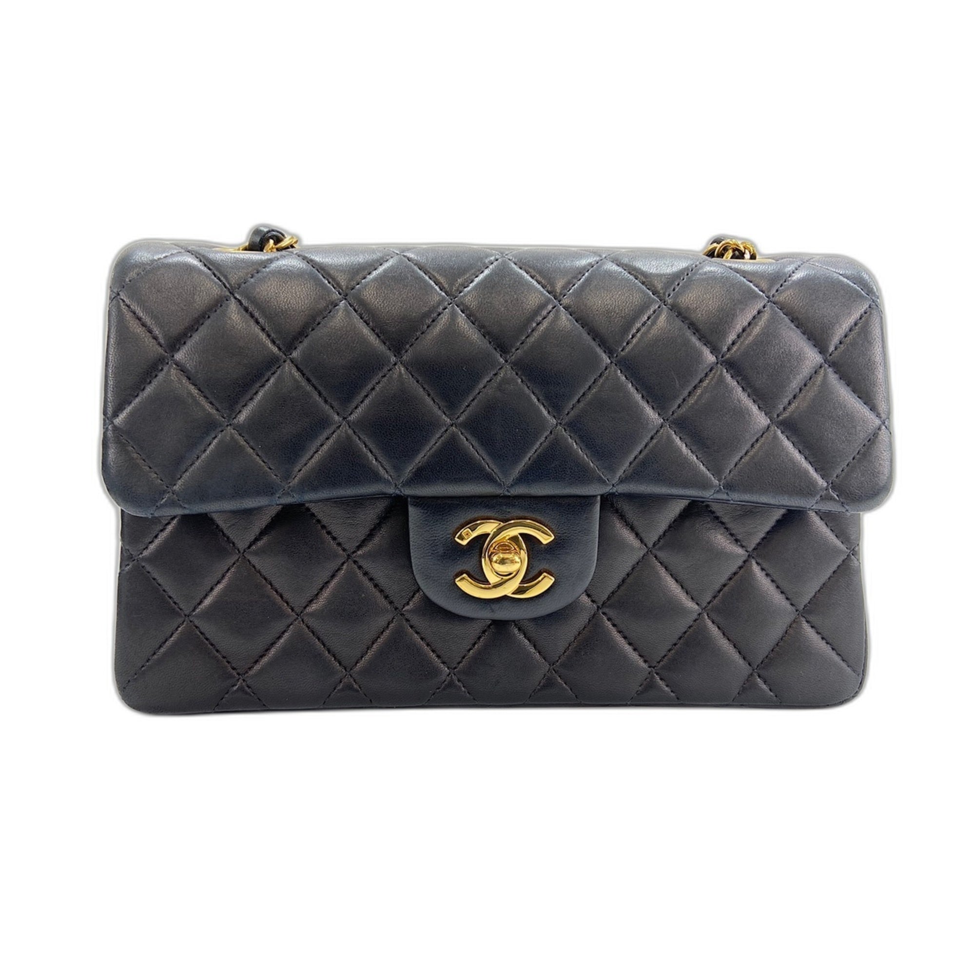 Chanel Matelasse Black Shoulder Bag (Pre-Owned)